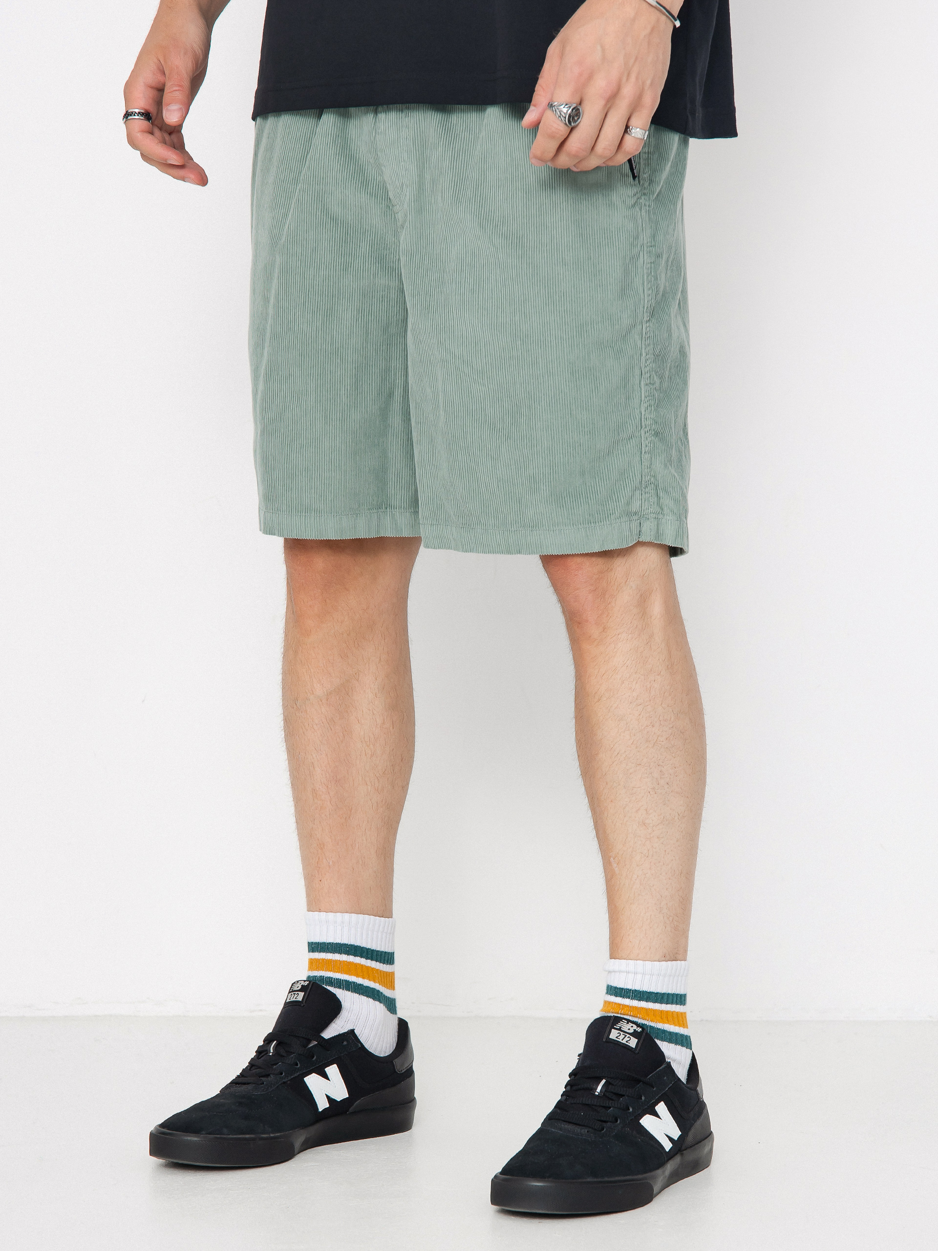 Kraťasy Quiksilver Taxer Cord (chinois green)