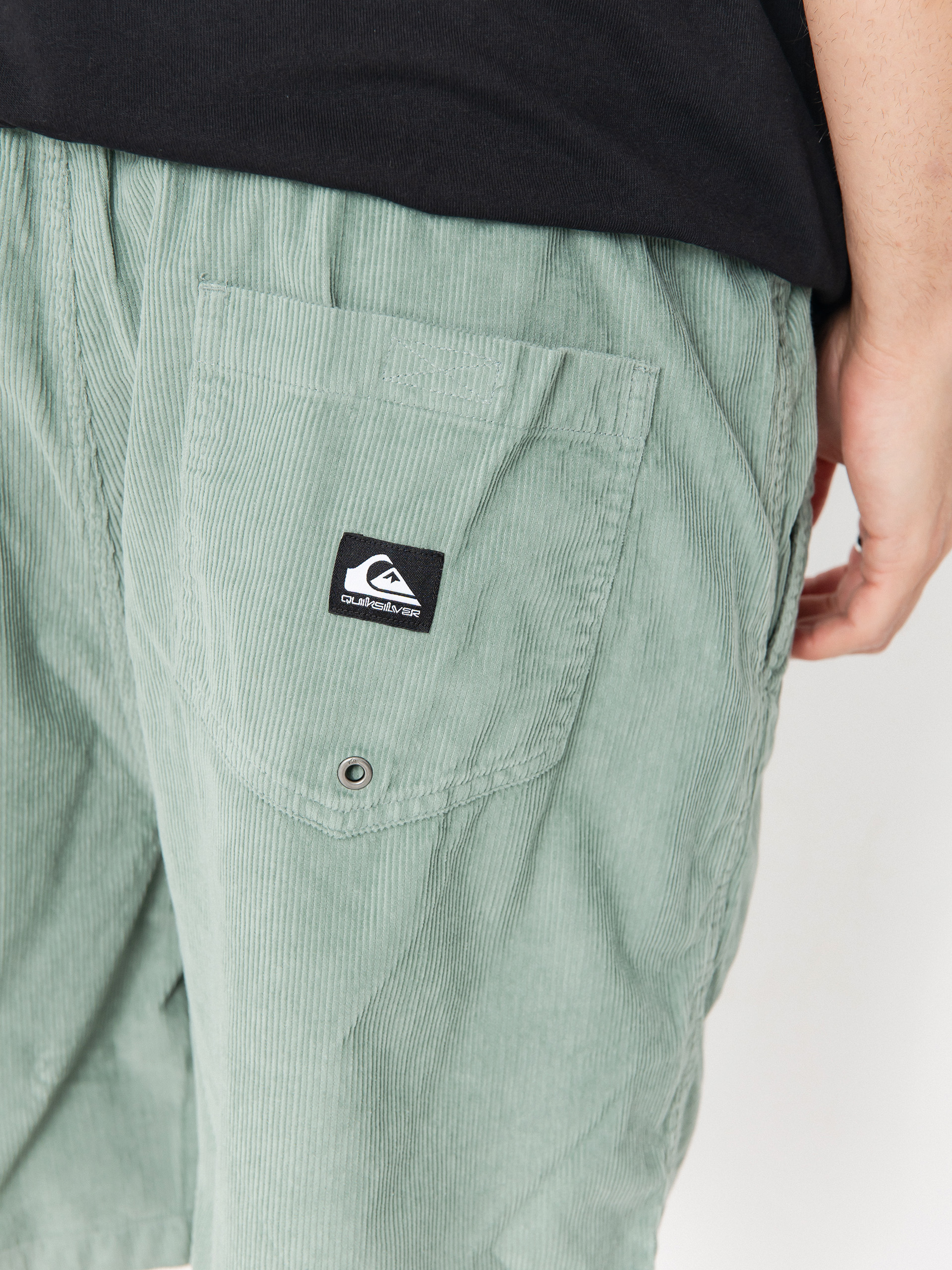 Kraťasy Quiksilver Taxer Cord (chinois green)