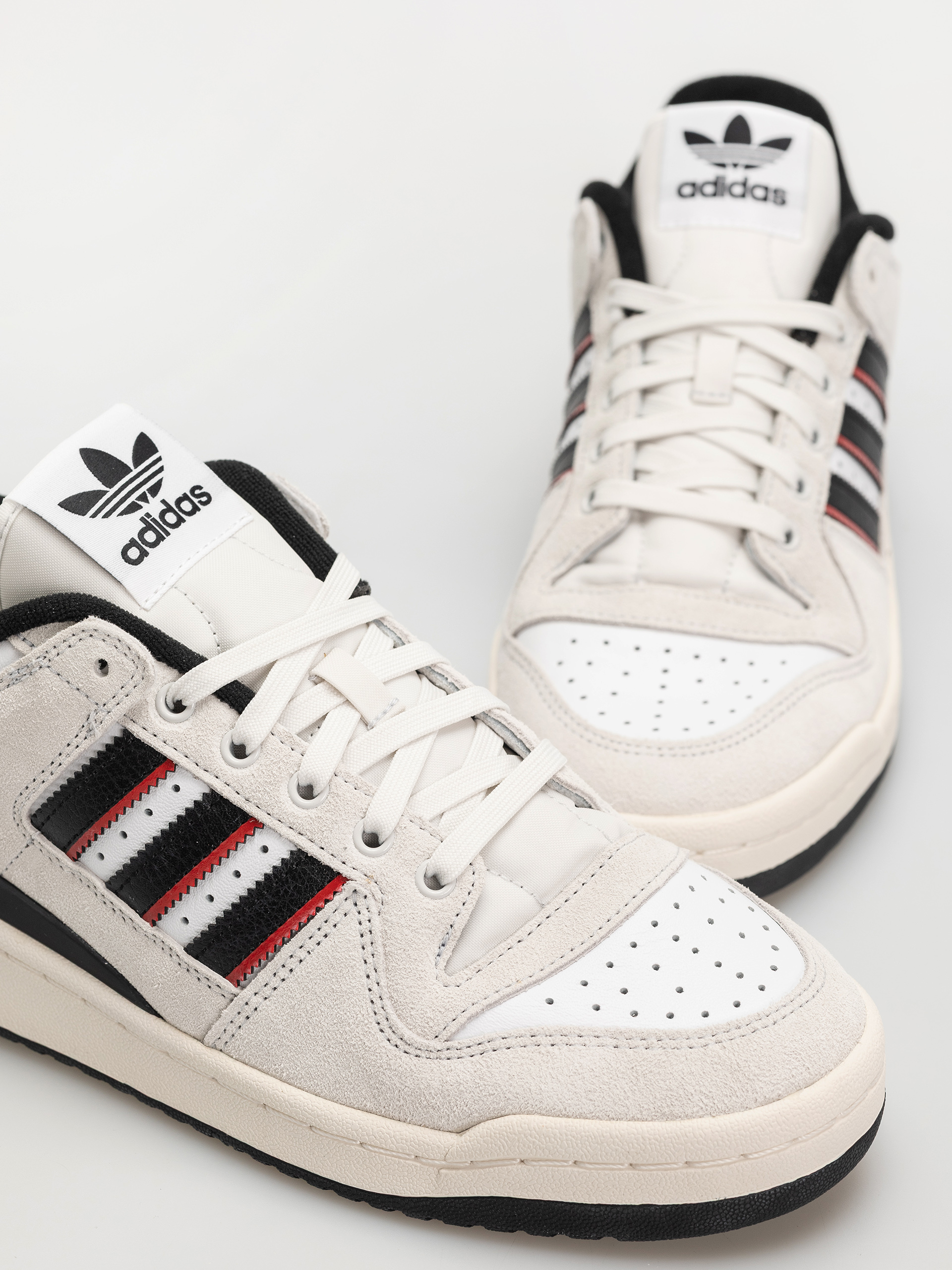 Boty adidas Forum 84 Low Adv (crywht/cblack/betsca)