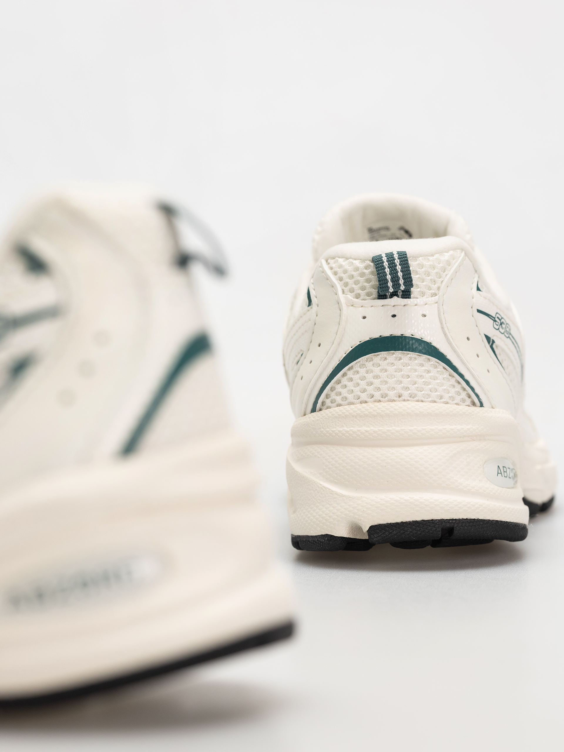 Boty New Balance 530 JR (sea salt)