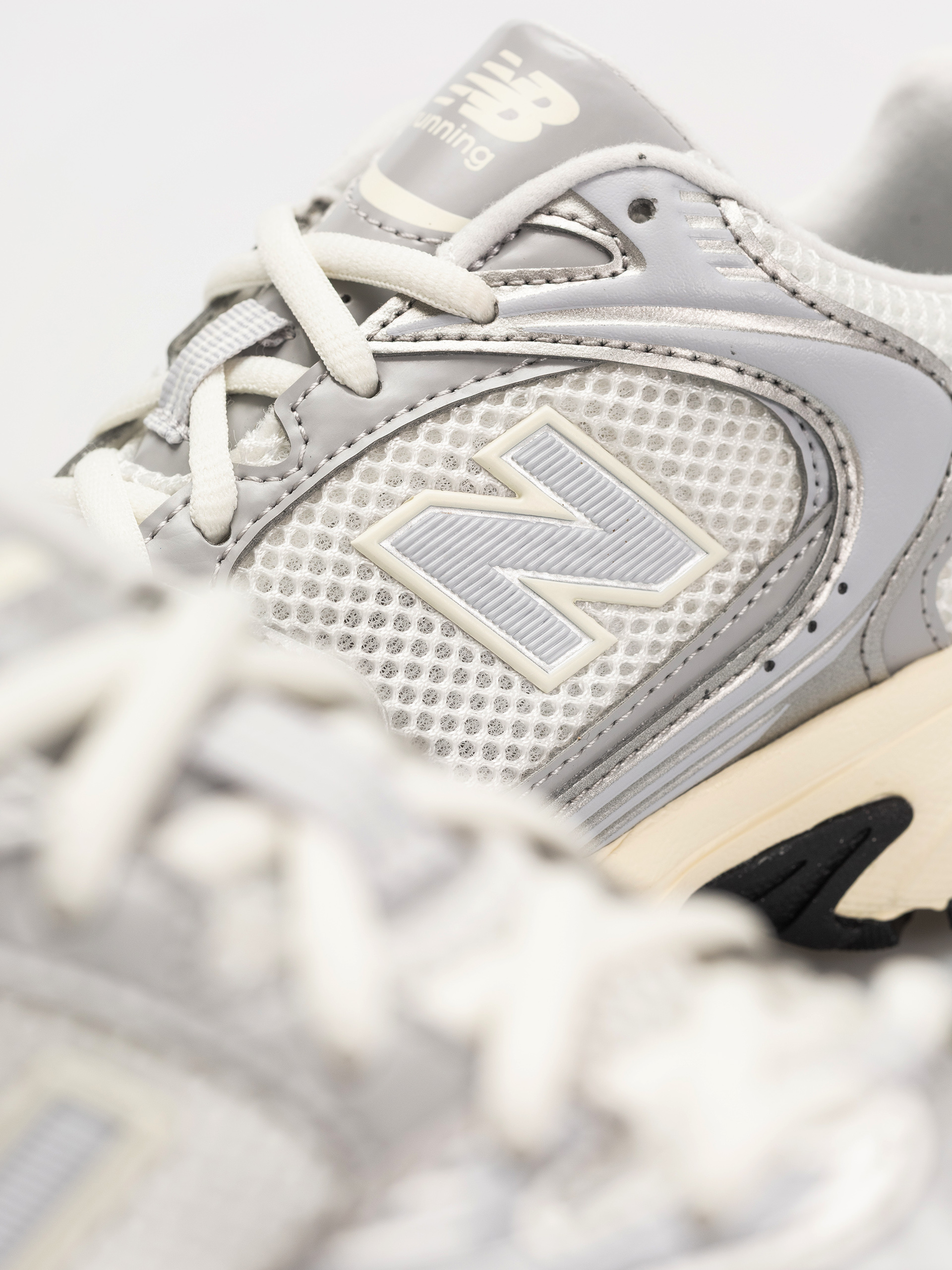 Boty New Balance 530 (silver metallic)