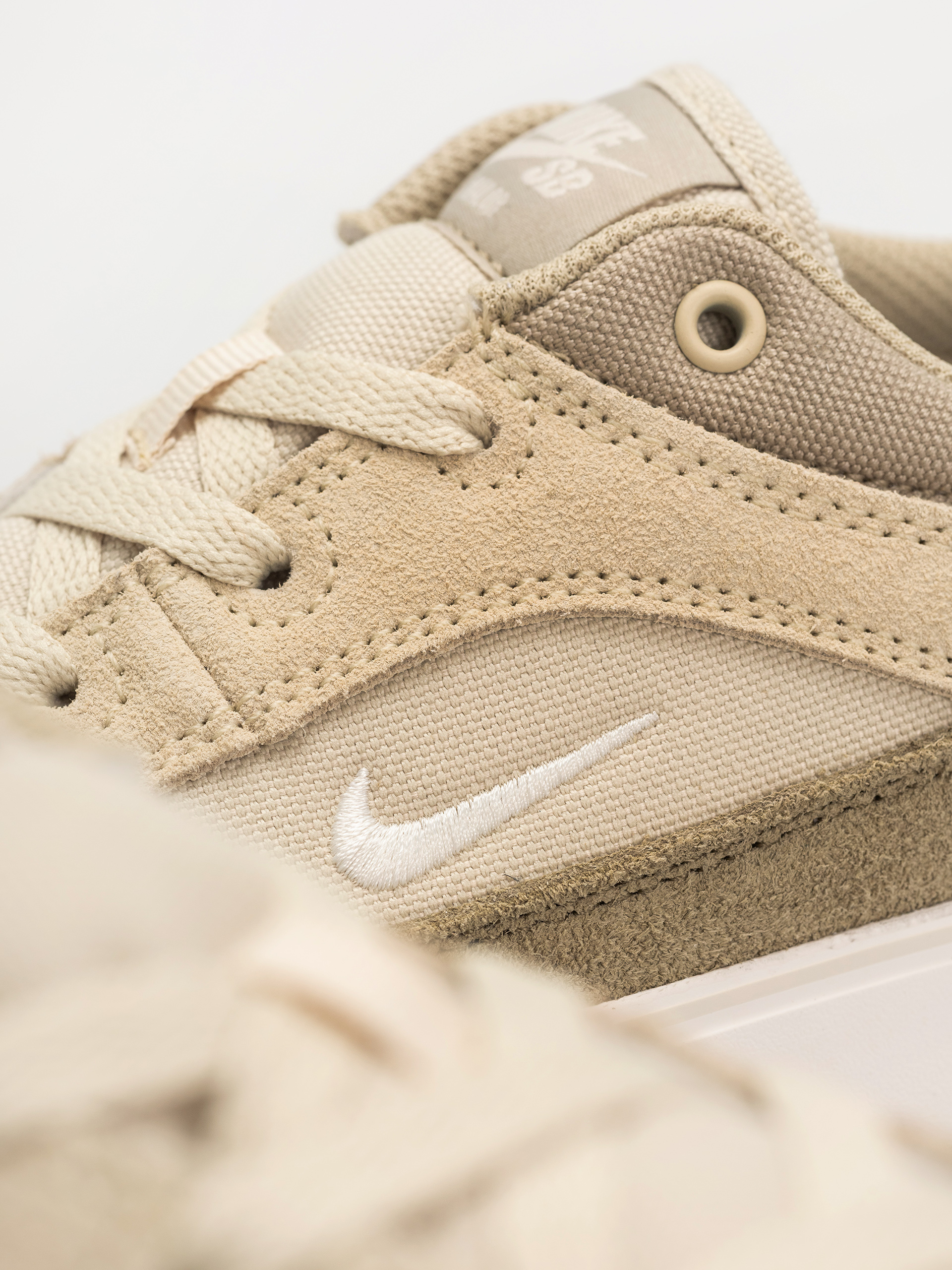 Boty Nike SB Malor (lt khaki/pale ivory neutral olive)