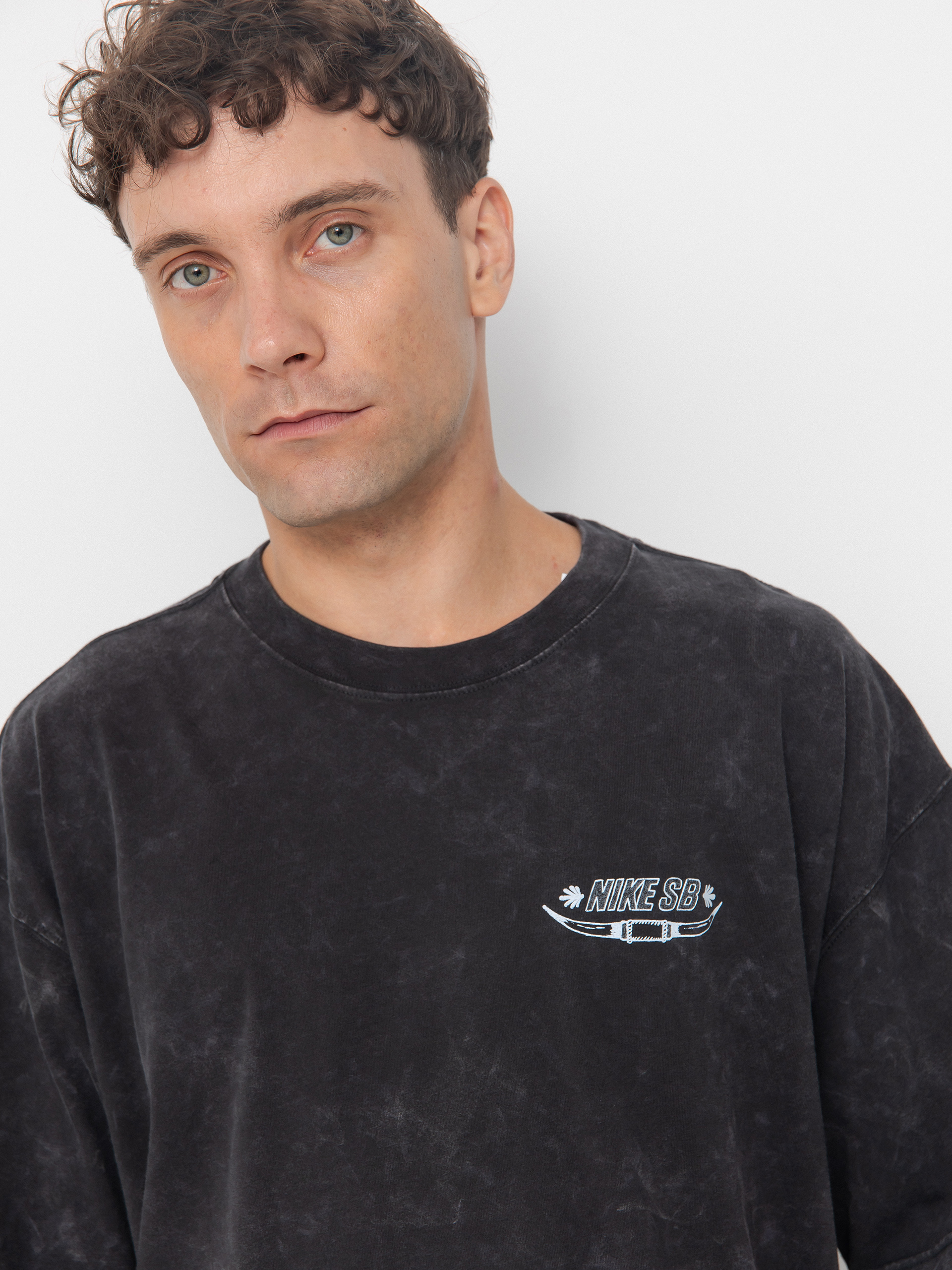 Tričko Nike SB M90 Oc Western Bee (off noir)