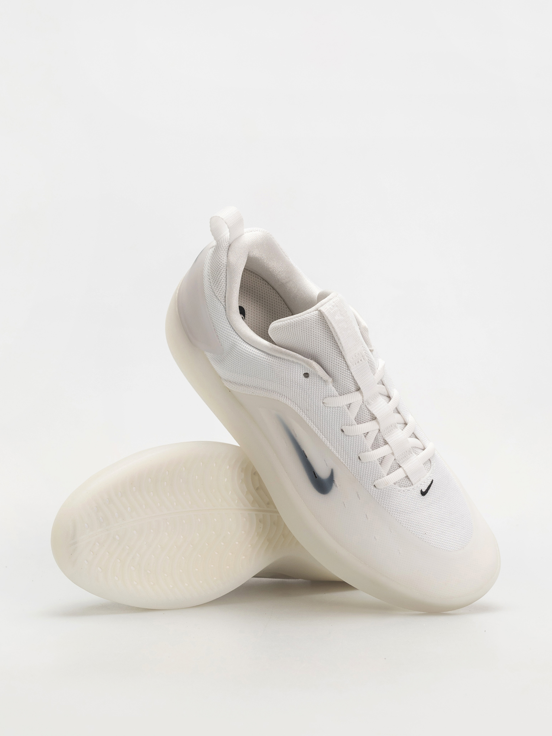 Boty Nike SB Zoom Nyjah 4 (white/black white black)