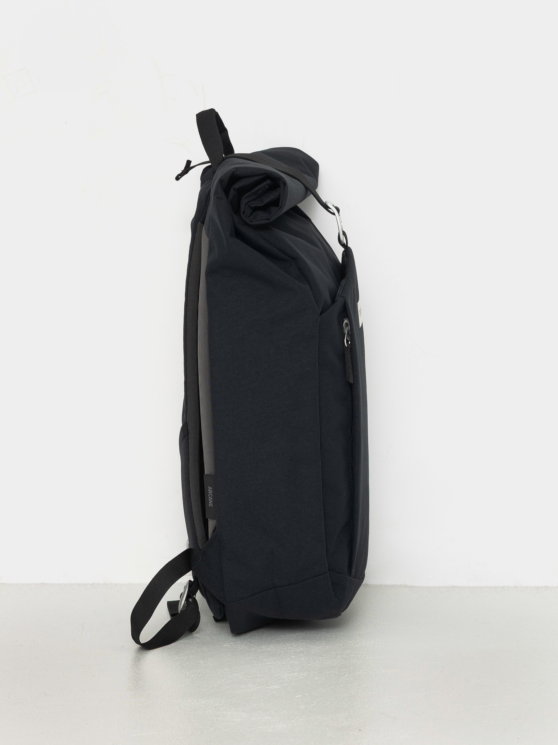 Batoh Osprey Arcane Roll Top Pack (black)