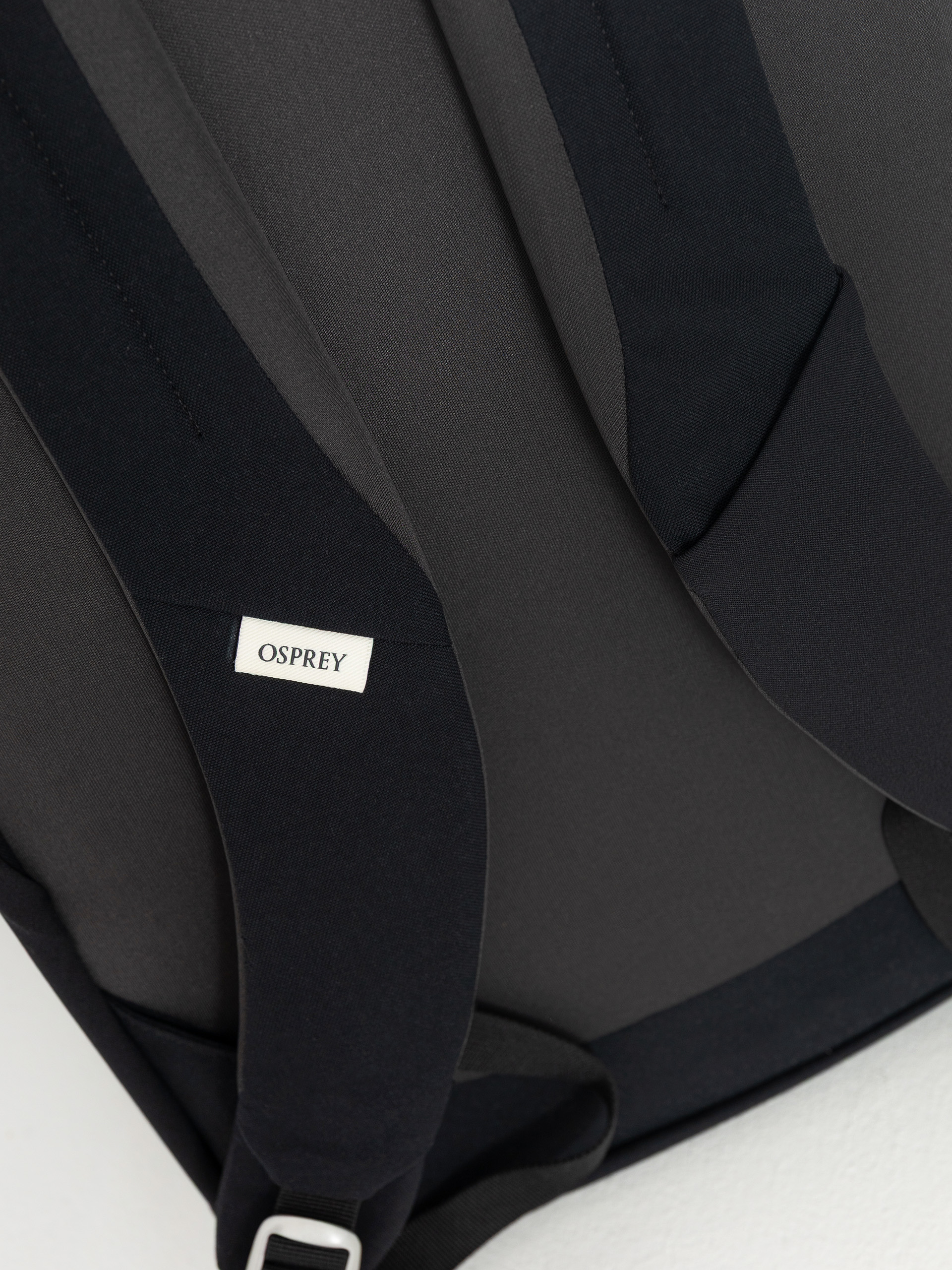 Batoh Osprey Arcane Roll Top Pack (black)