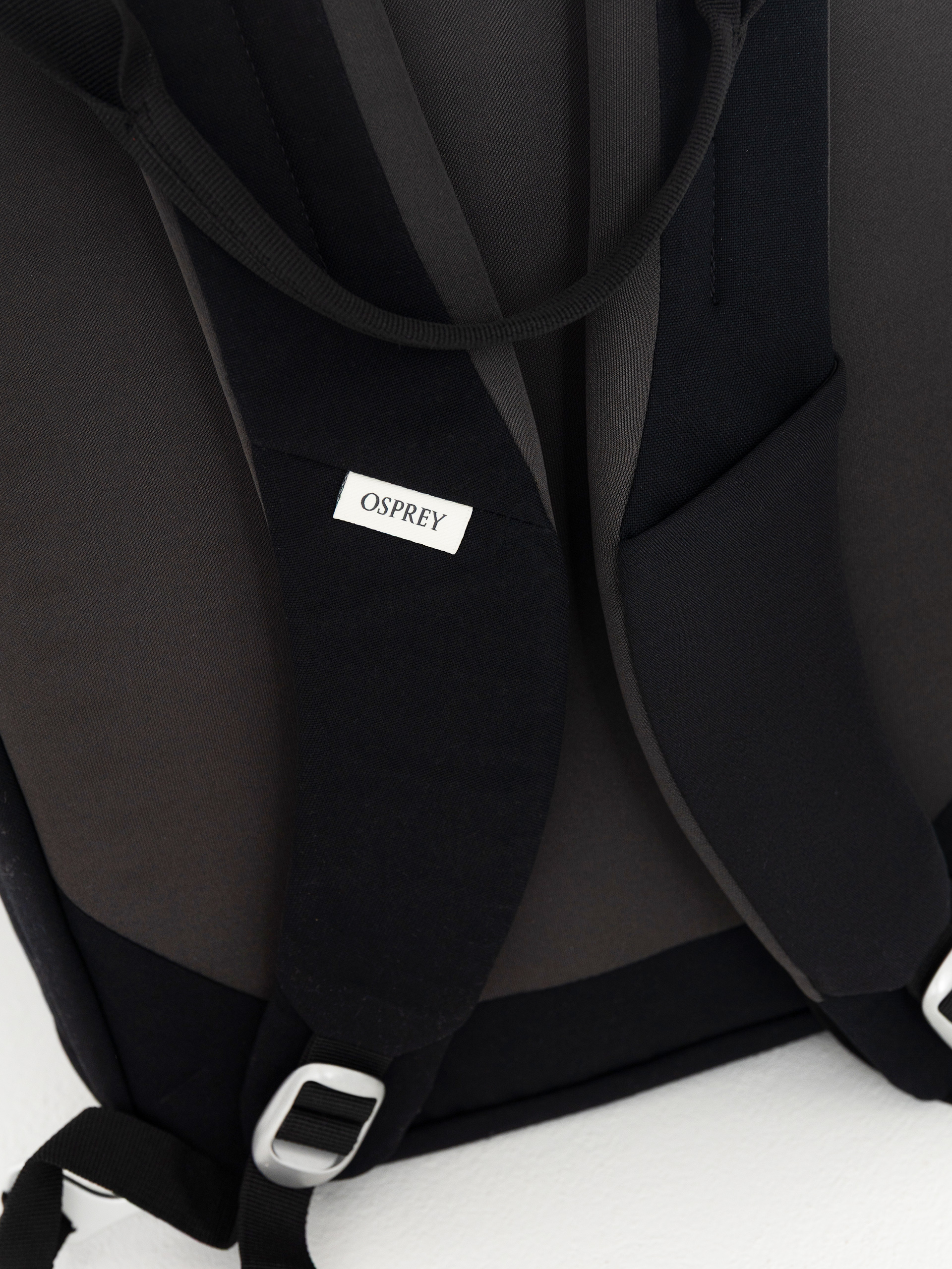 Batoh Osprey Arcane Tote Pack (black)