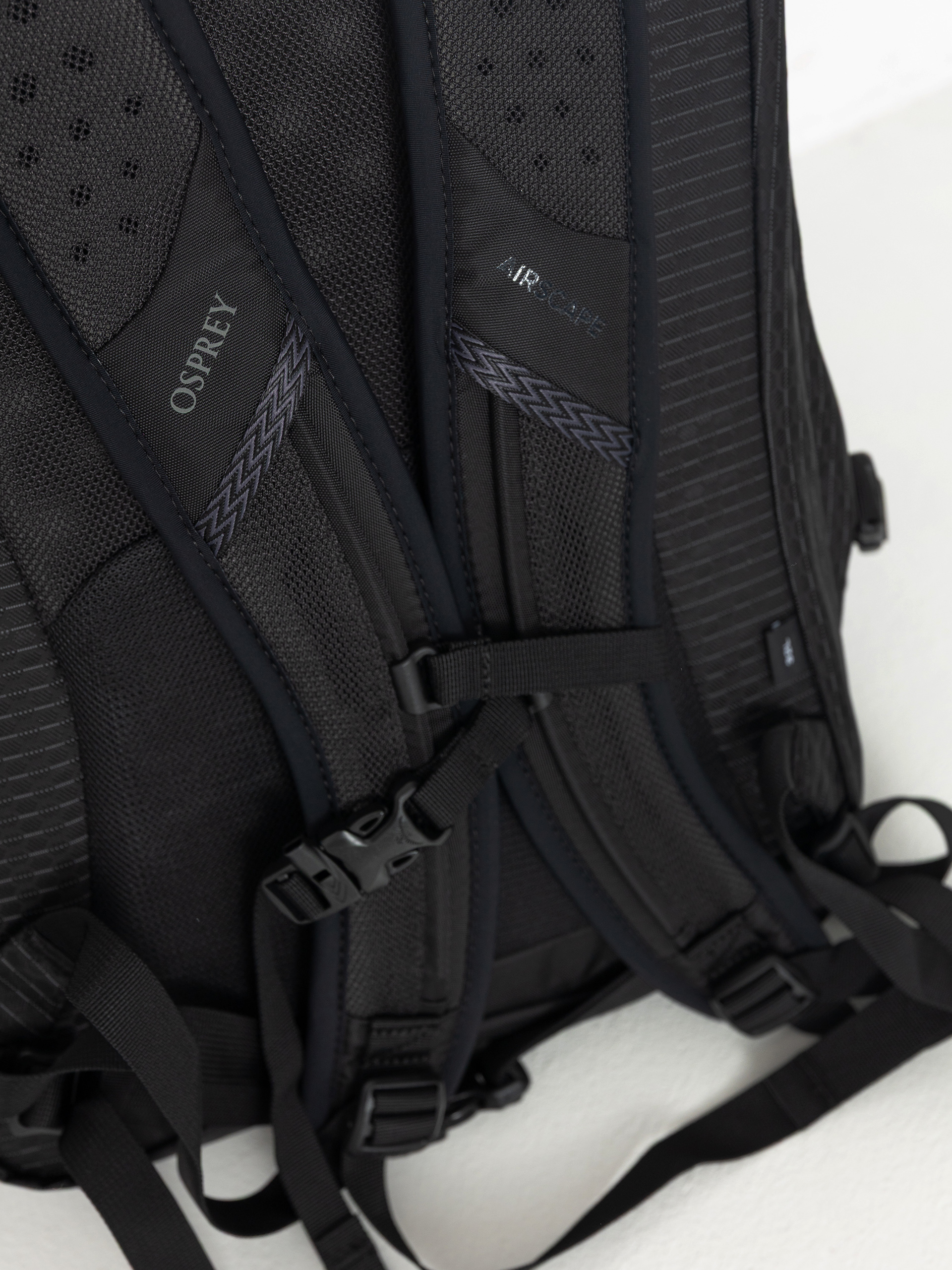 Batoh Osprey Nebula (black)