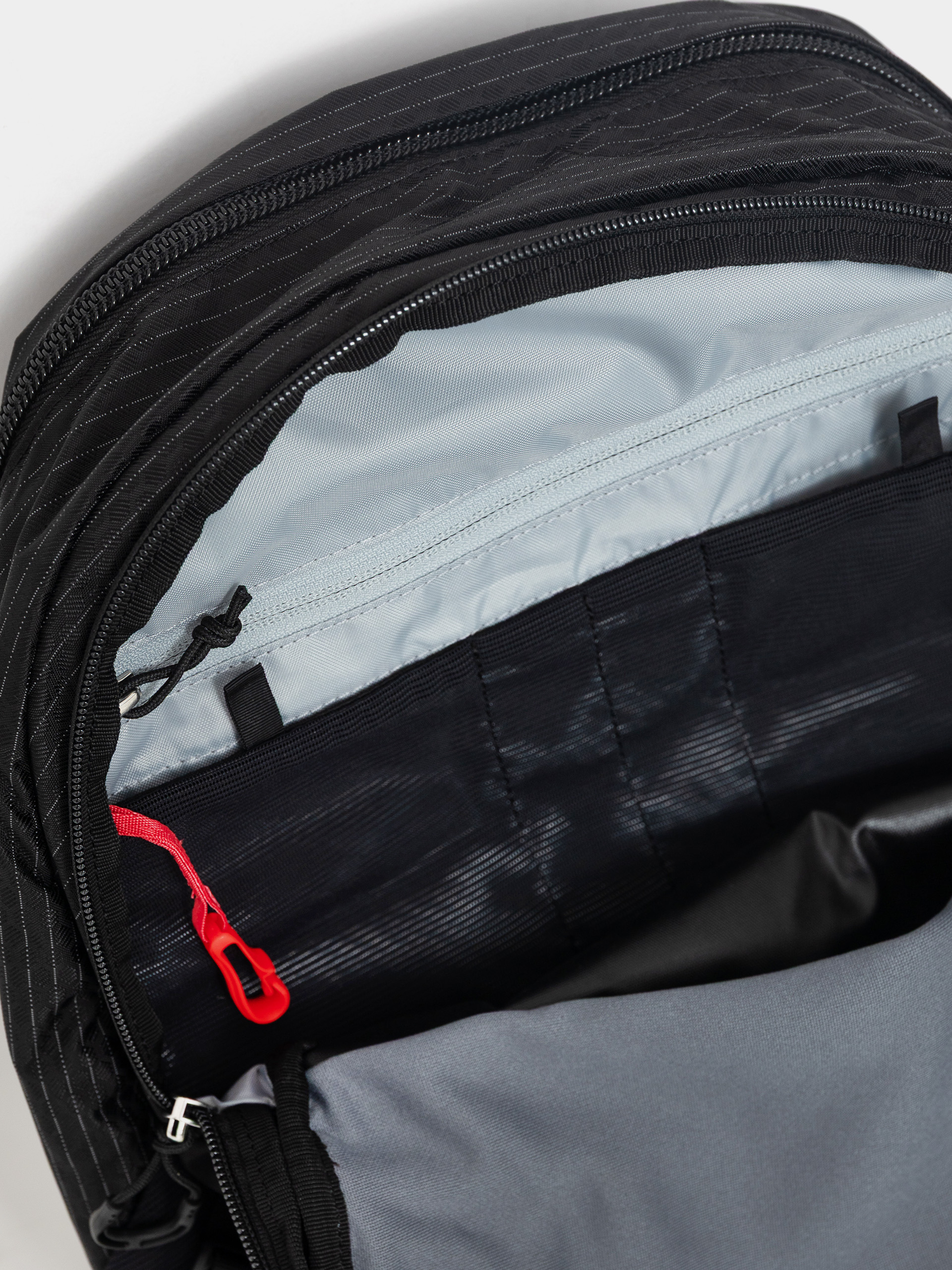 Batoh Osprey Quasar (black)