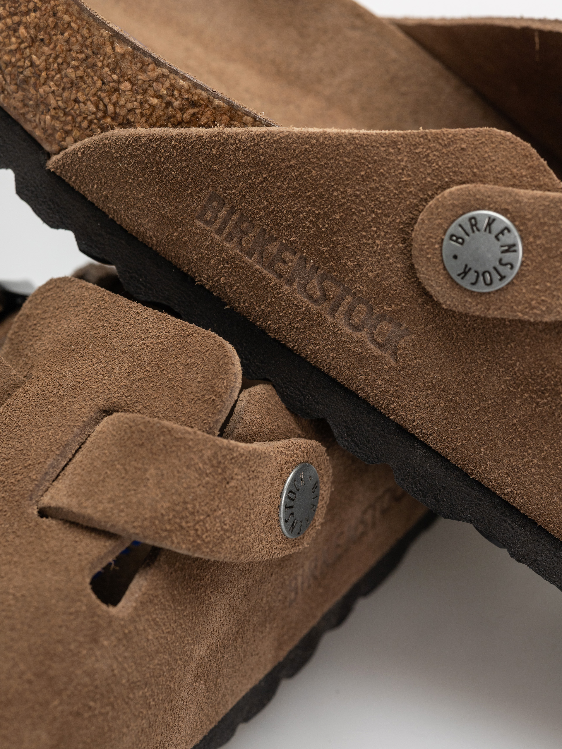 Plážovky Birkenstock Boston SFB Suede Leather Narrow Wmn (dark tea)