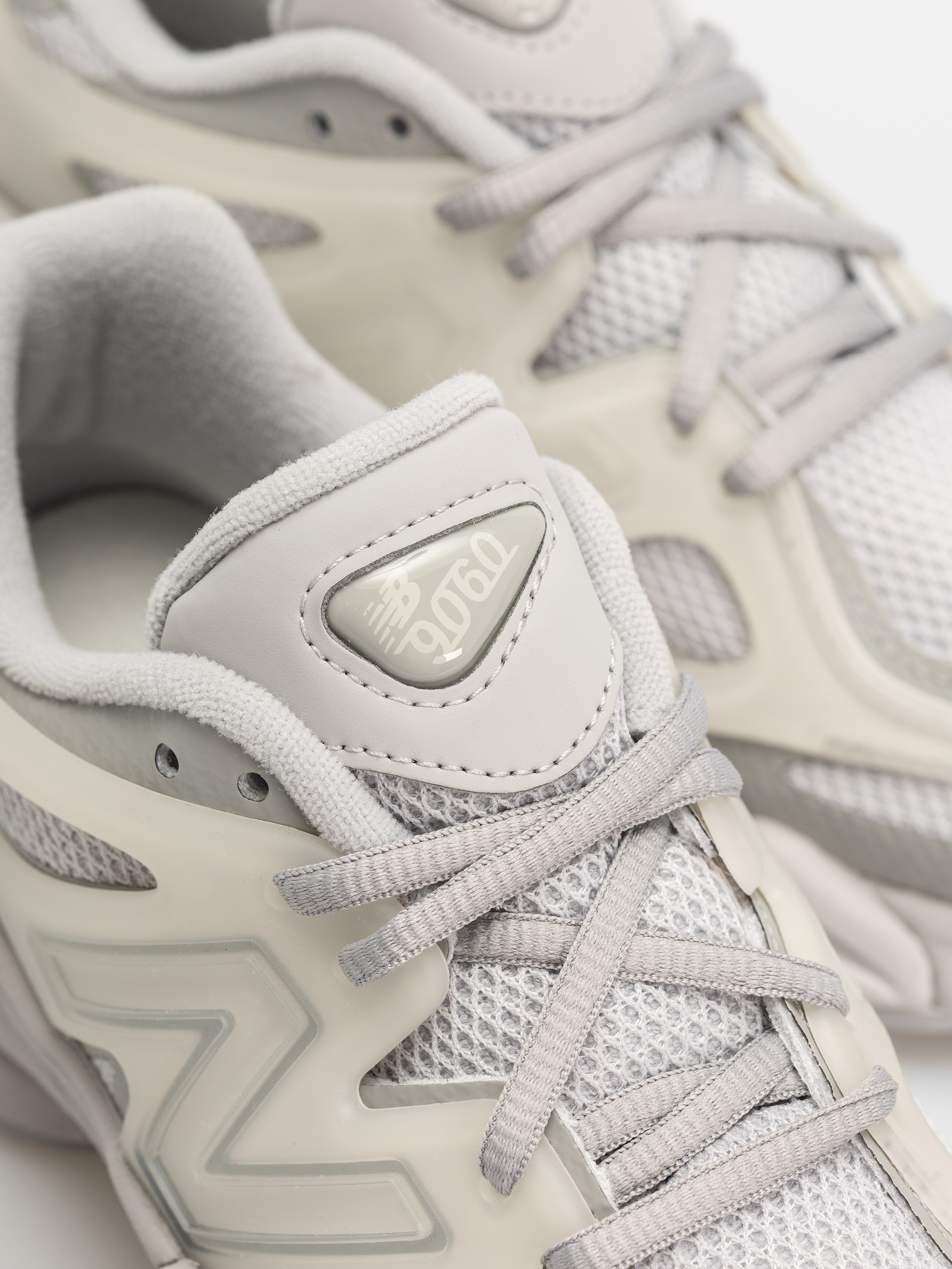Boty New Balance 9060 (raincloud)