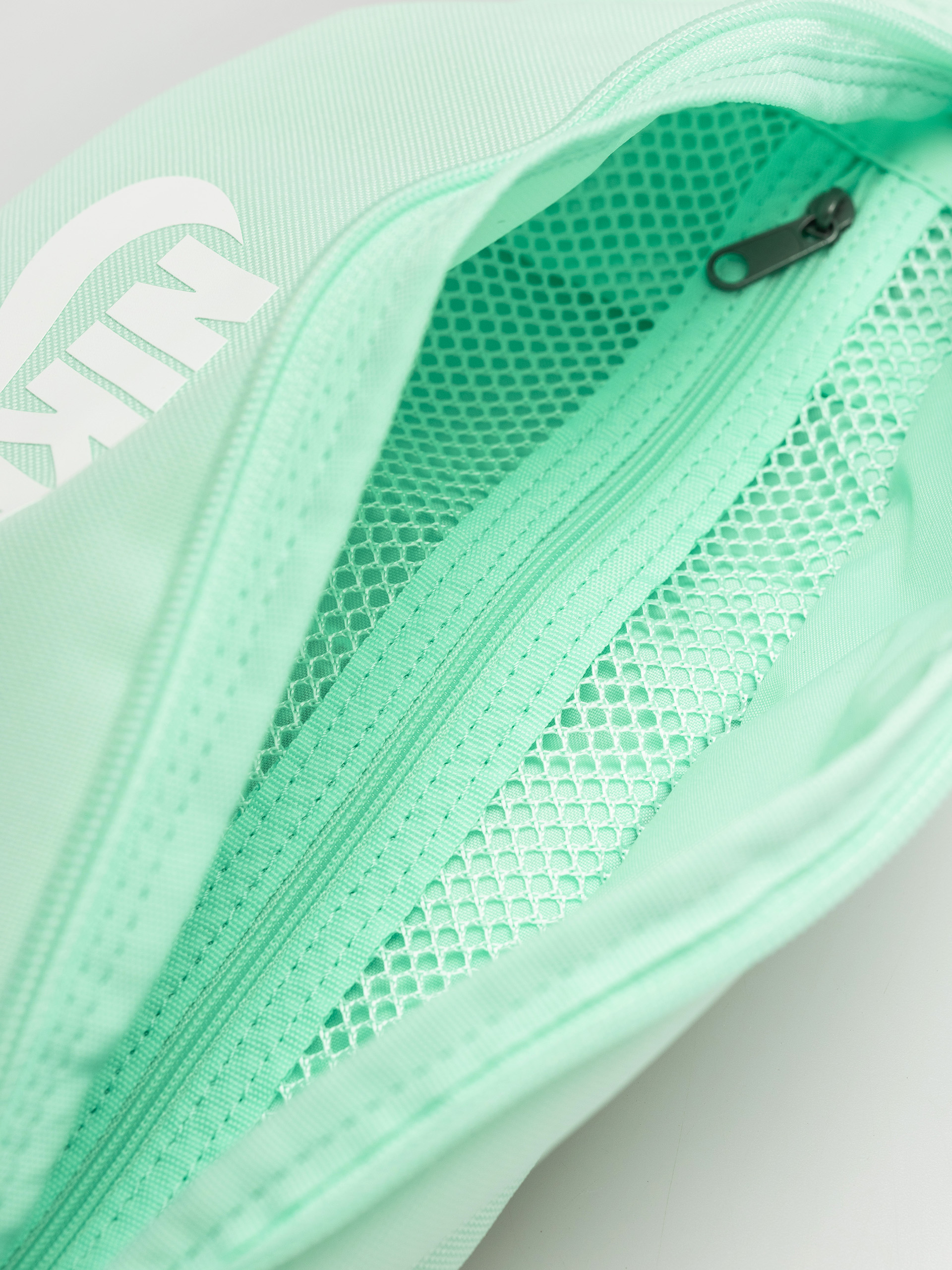 Ledvinka Nike SB Heritage Waist (mint foam/mint foam/summit white)