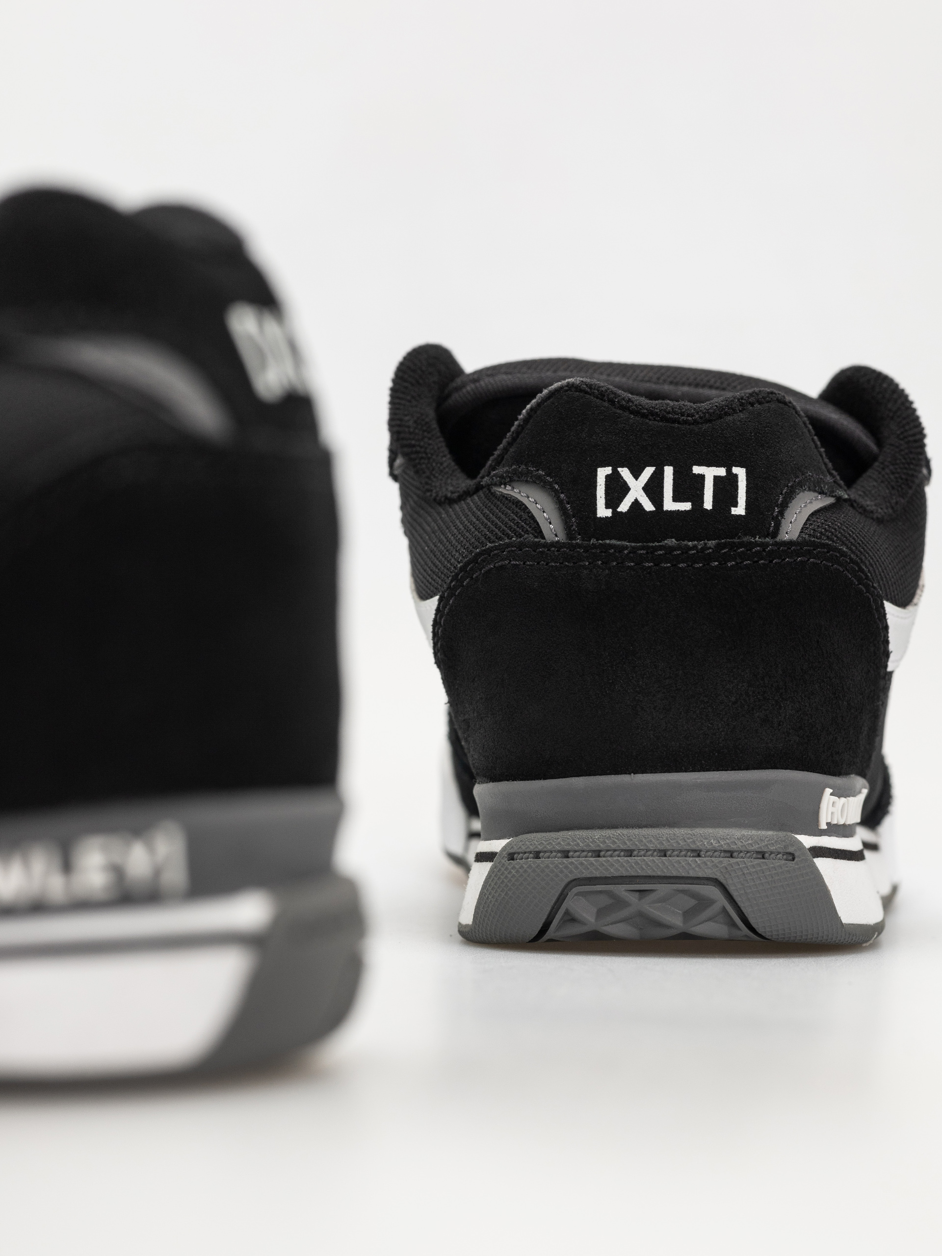 Boty Vans Rowley Xlt (black/white)