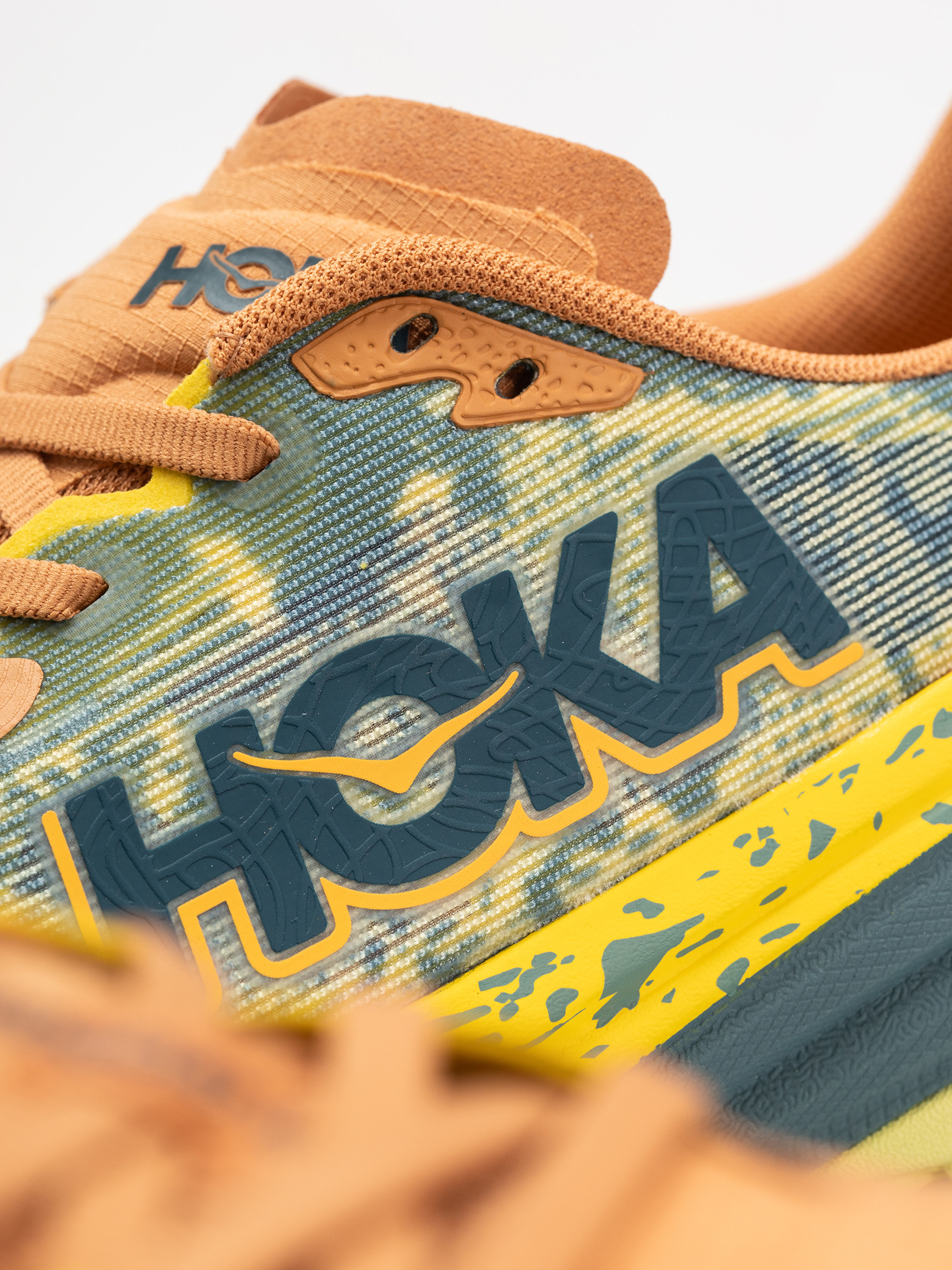 Boty Hoka Speedgoat 6 (terra cotta/mountain fog)