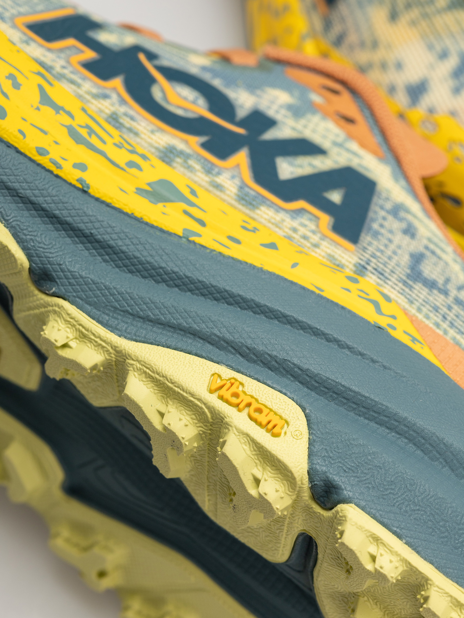 Boty Hoka Speedgoat 6 (terra cotta/mountain fog)