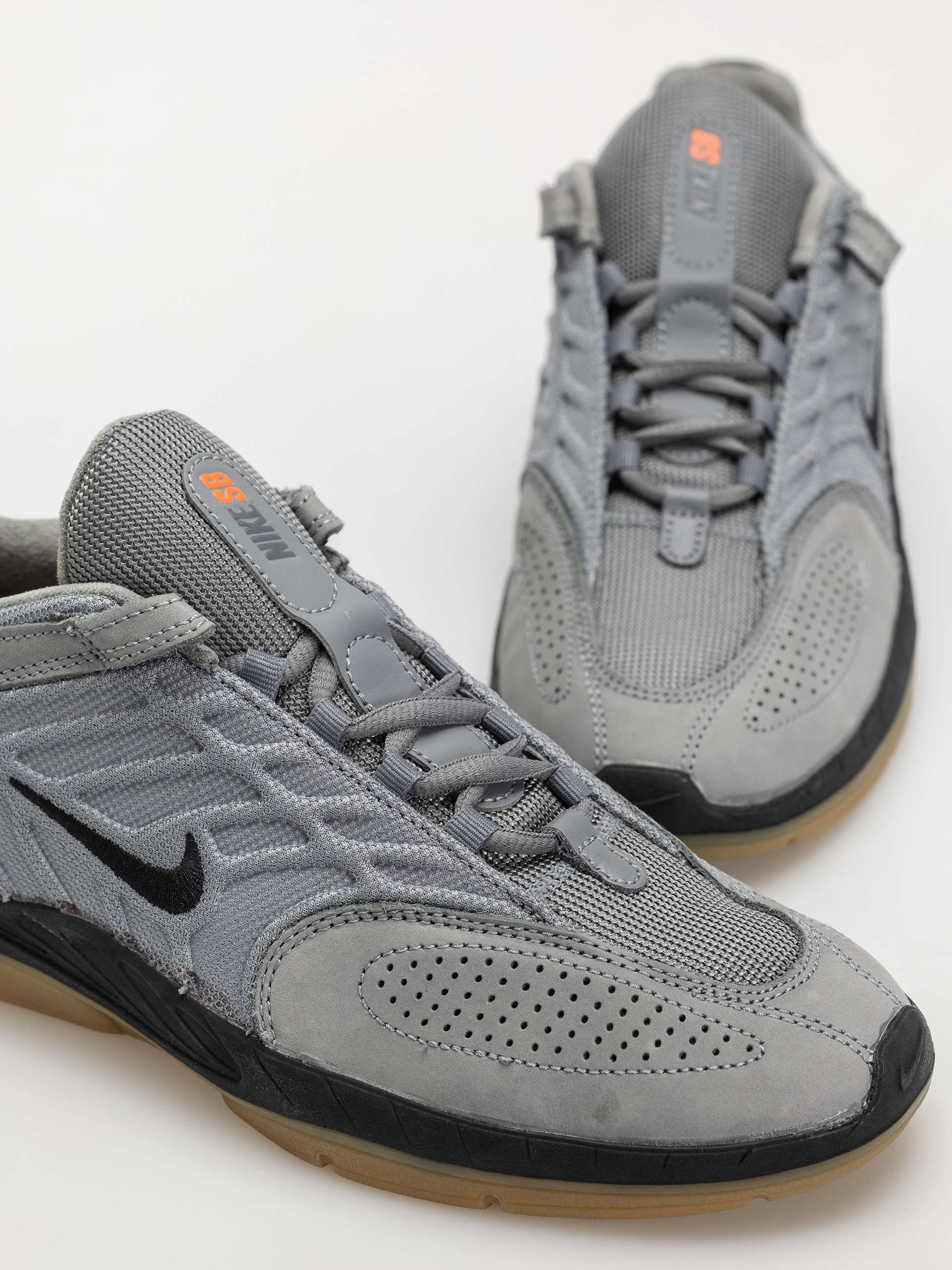 Boty Nike SB Vertebrae (cool grey/black cool grey dark grey)