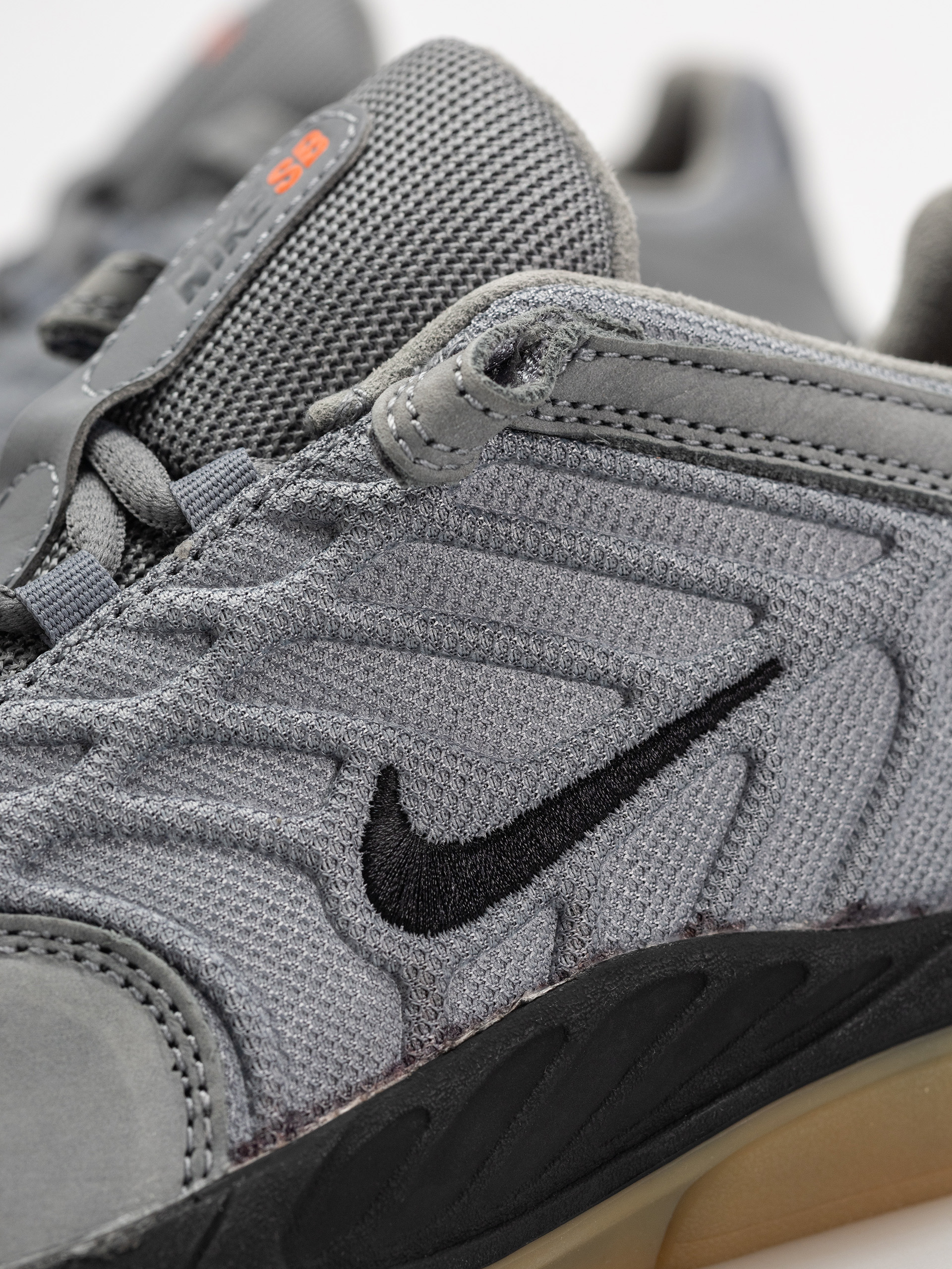 Boty Nike SB Vertebrae (cool grey/black cool grey dark grey)