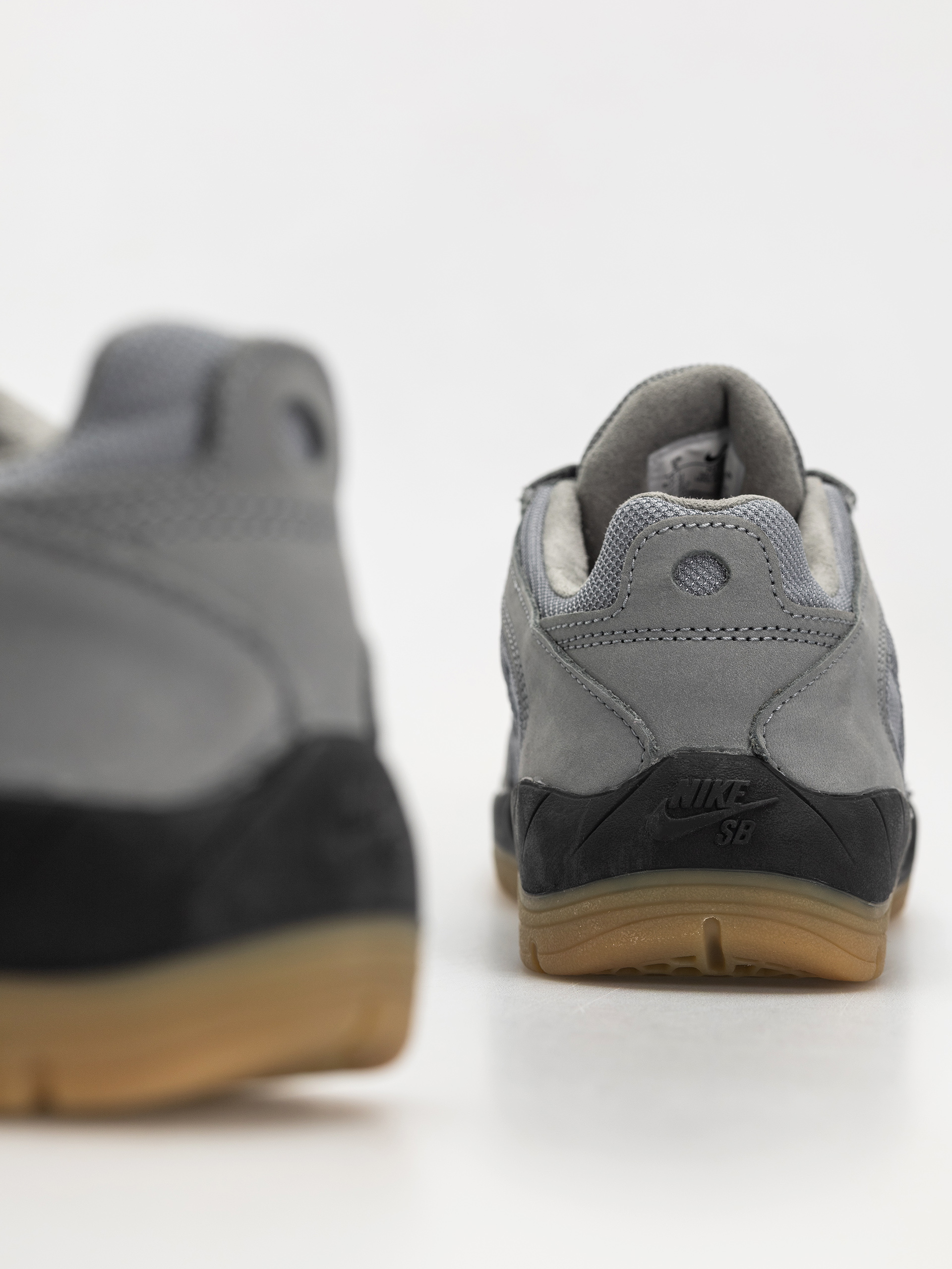 Boty Nike SB Vertebrae (cool grey/black cool grey dark grey)