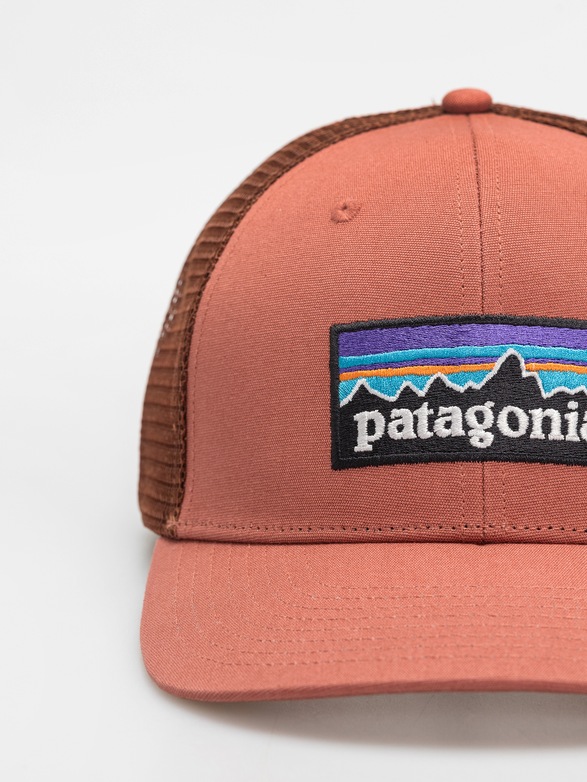 Kšiltovka  Patagonia P 6 Logo Trucker (potters red)