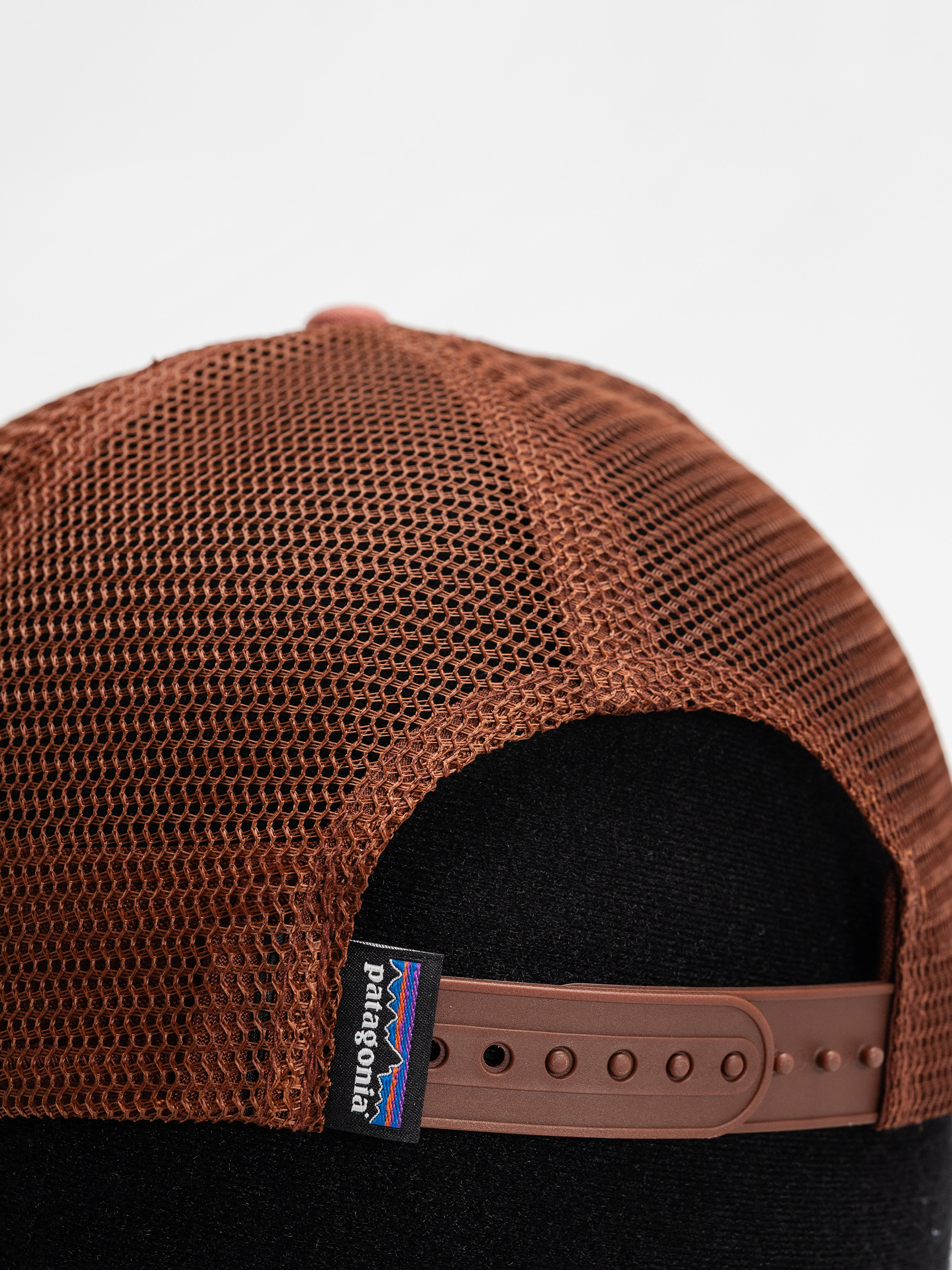 Kšiltovka  Patagonia P 6 Logo Trucker (potters red)