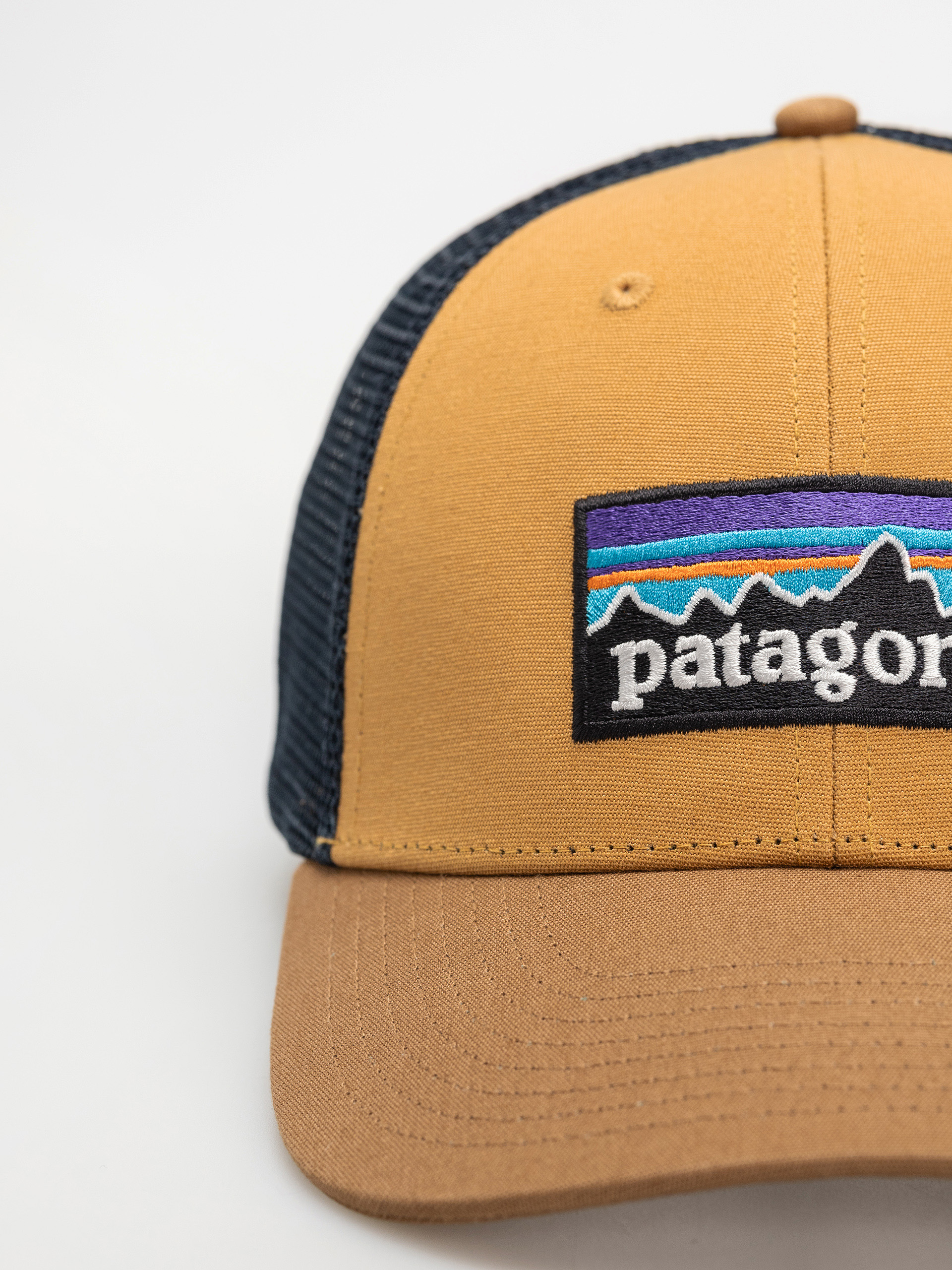 Kšiltovka  Patagonia P 6 Logo LoPro Trucker (talon gold)