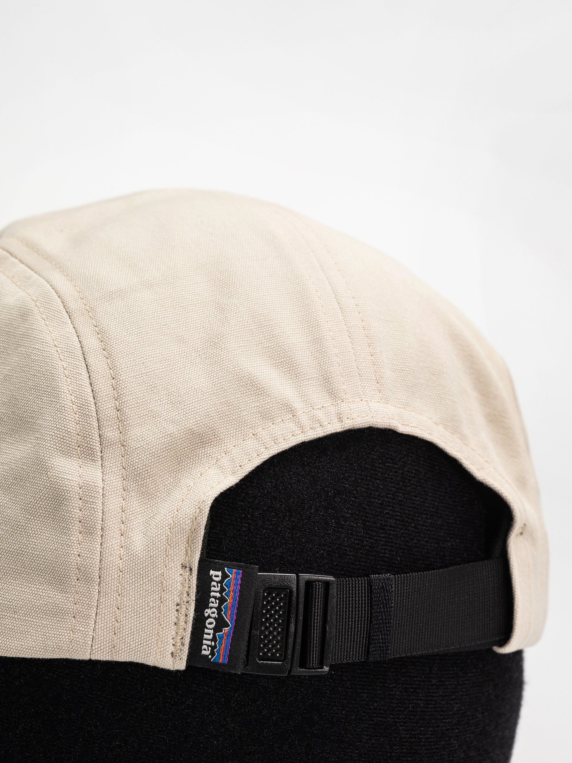 Kšiltovka  Patagonia Graphic Maclure (oval logo pumice)