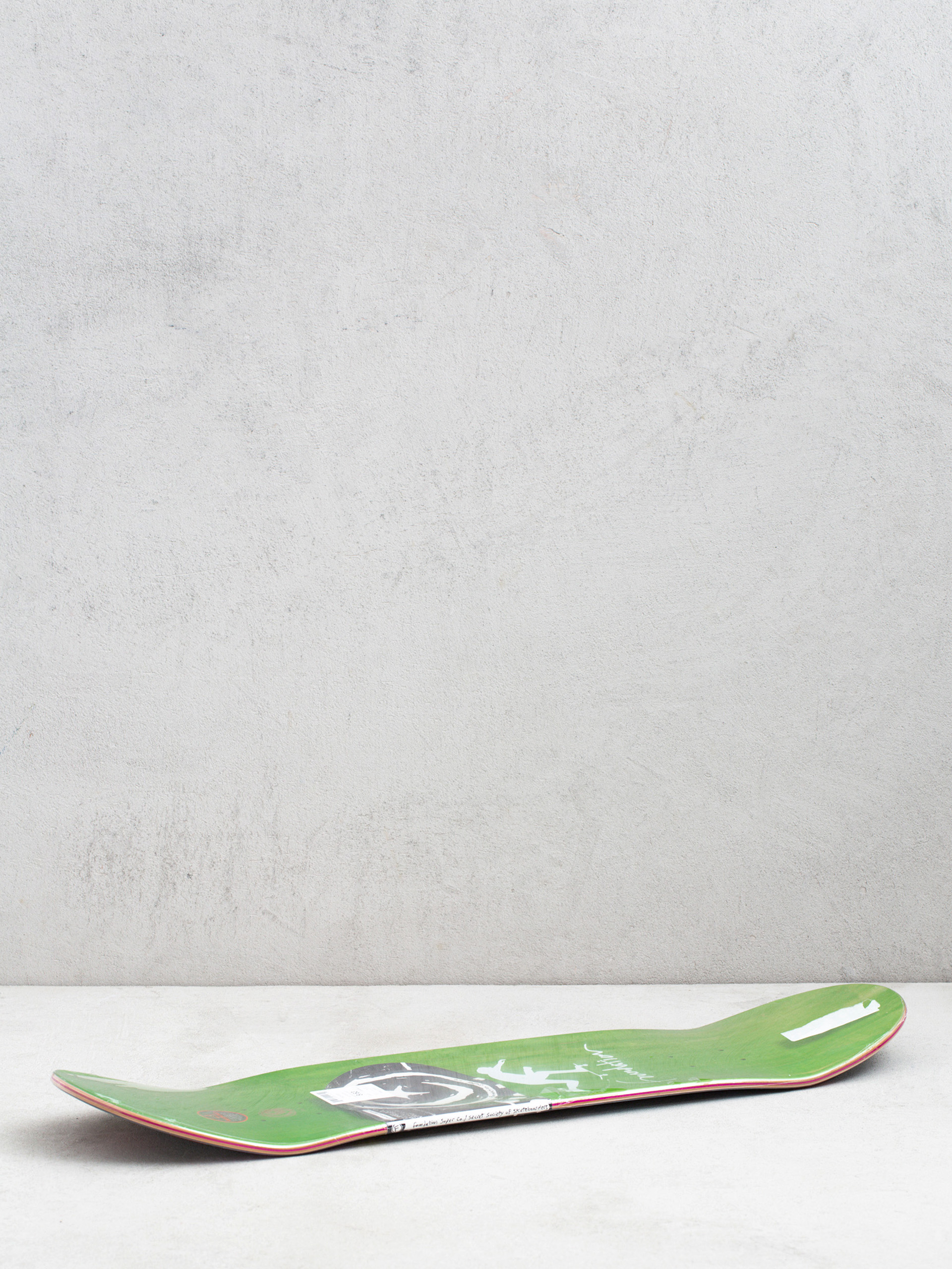 Deska Foundation Push Contact