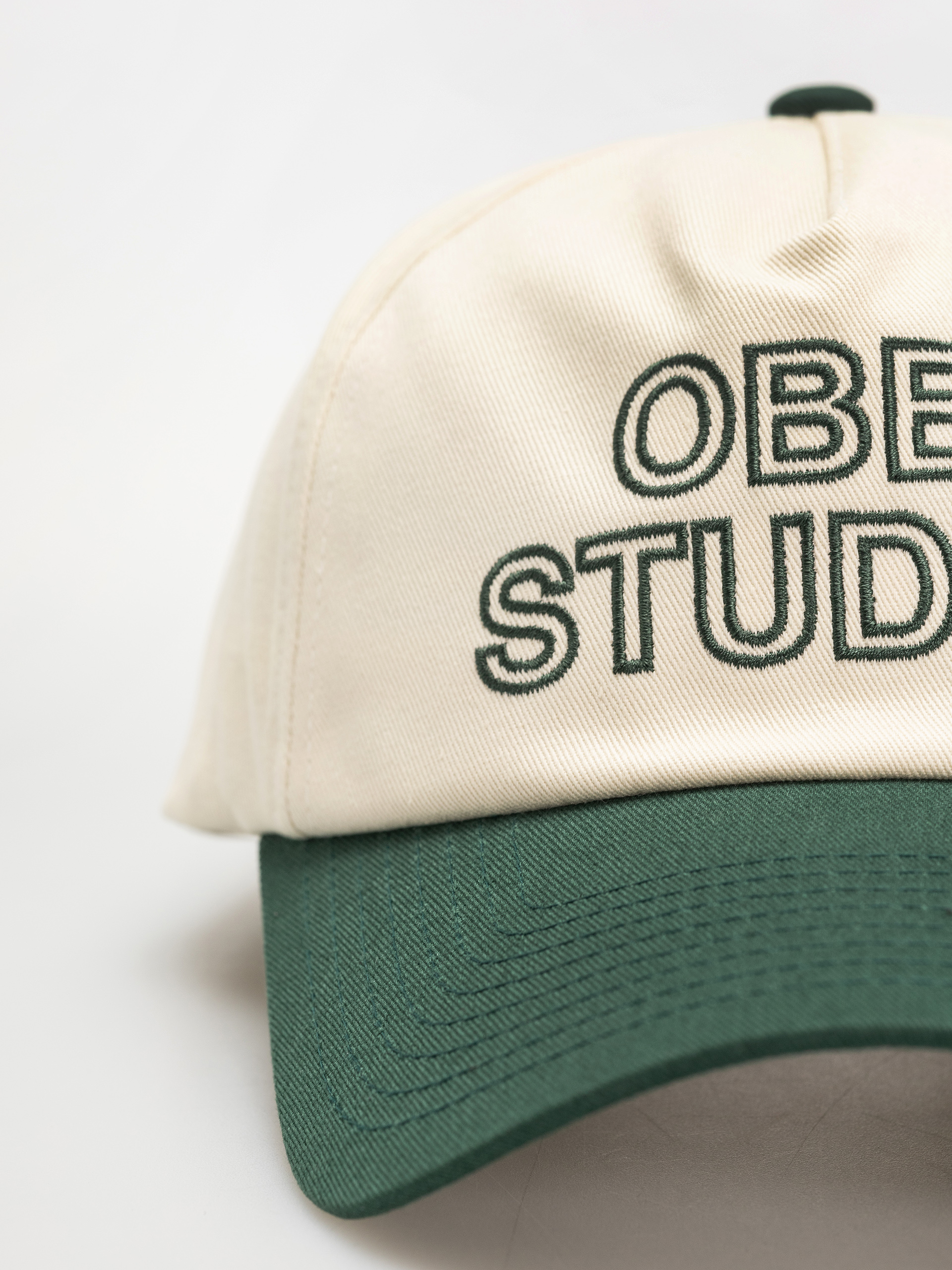 Kšiltovka  OBEY Obey Studios 5 Panel Strapback (unbleached multi)