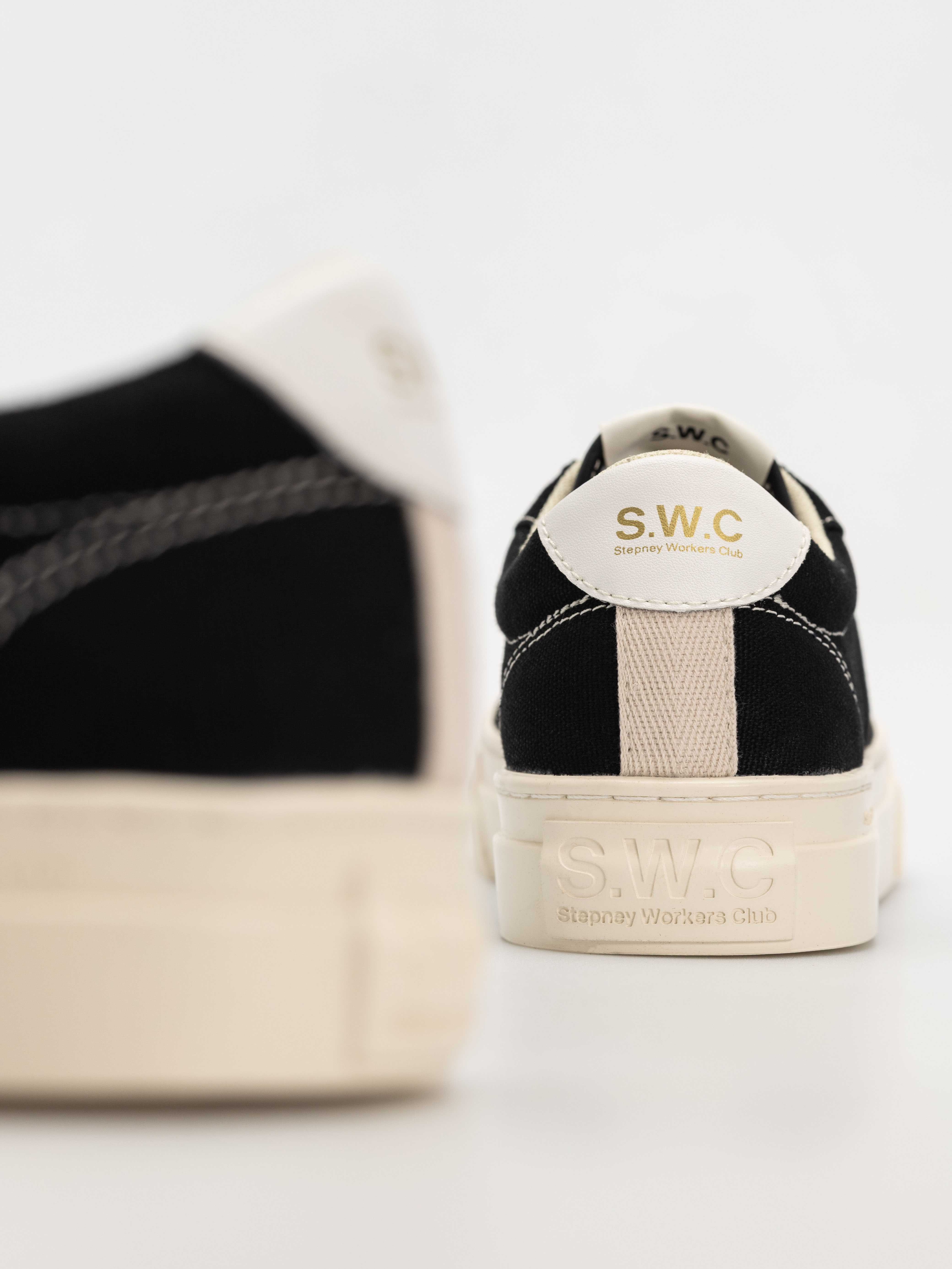 Boty Stepney Workers Club Dellow 02 (canvas black)