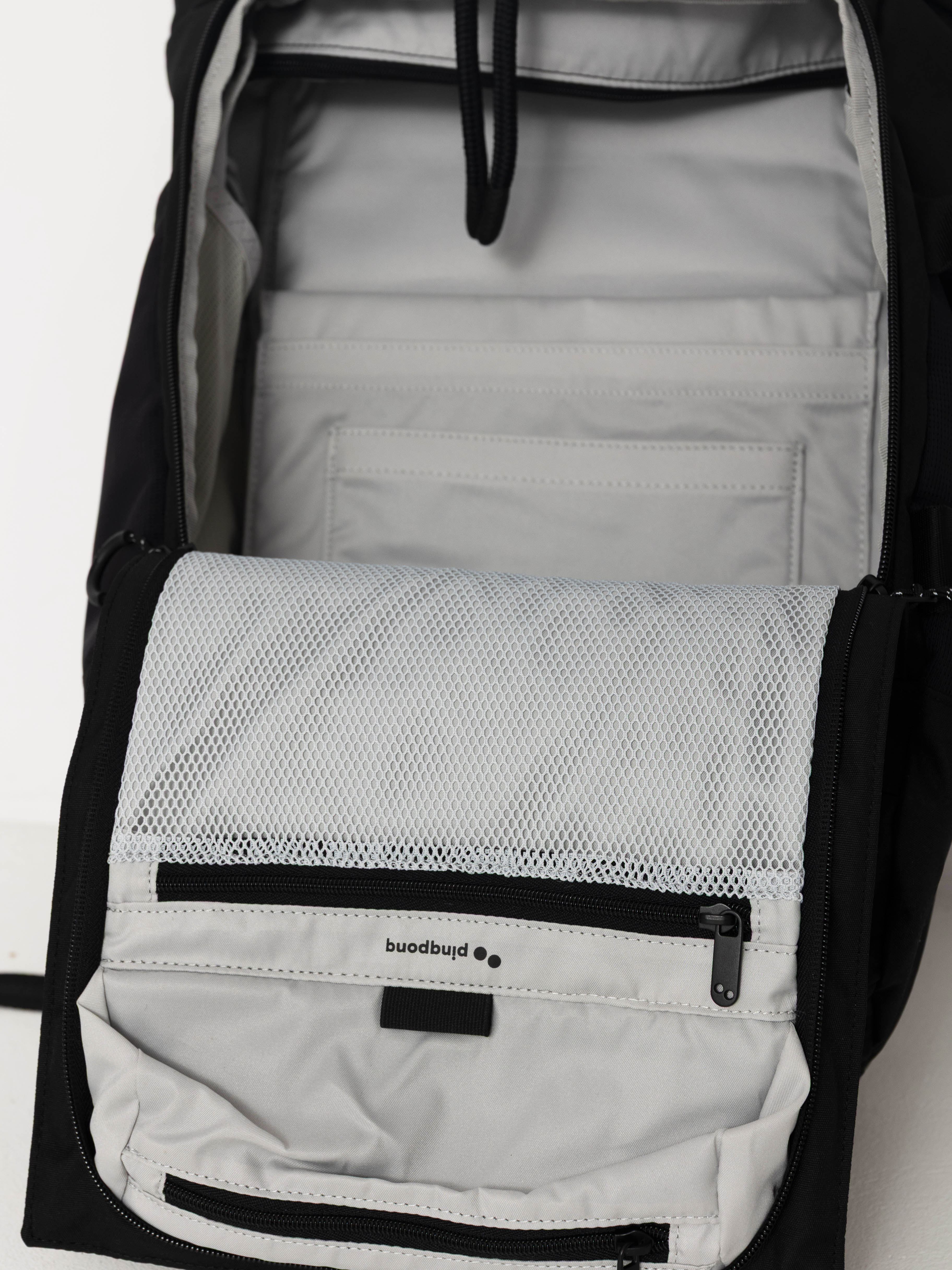 Batoh PinqPonq Blok Medium (rooted black)