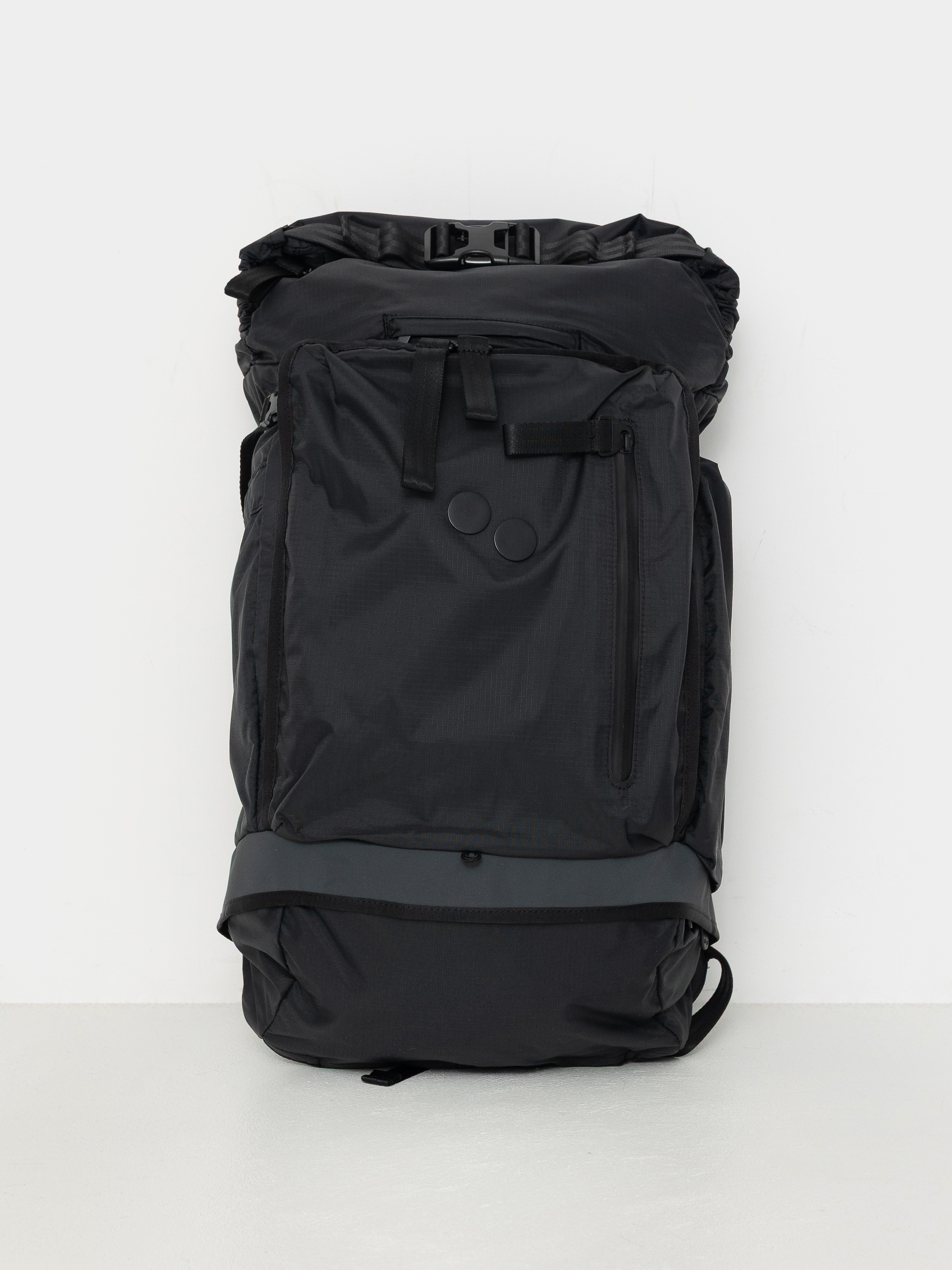 Batoh PinqPonq Komut Medium (pure black)