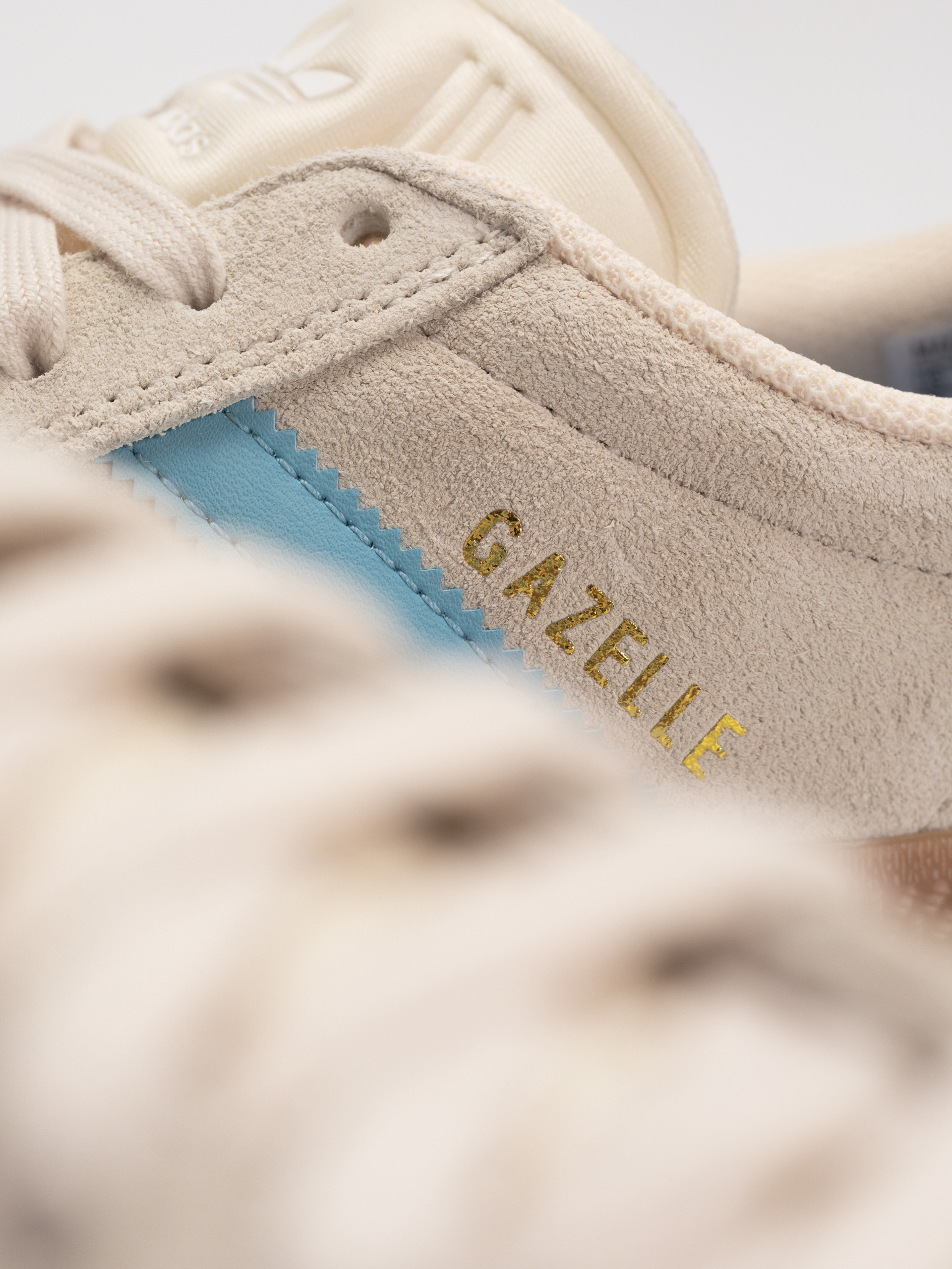 Boty adidas Gazelle Adv (wonwhi/preblu/gum4)