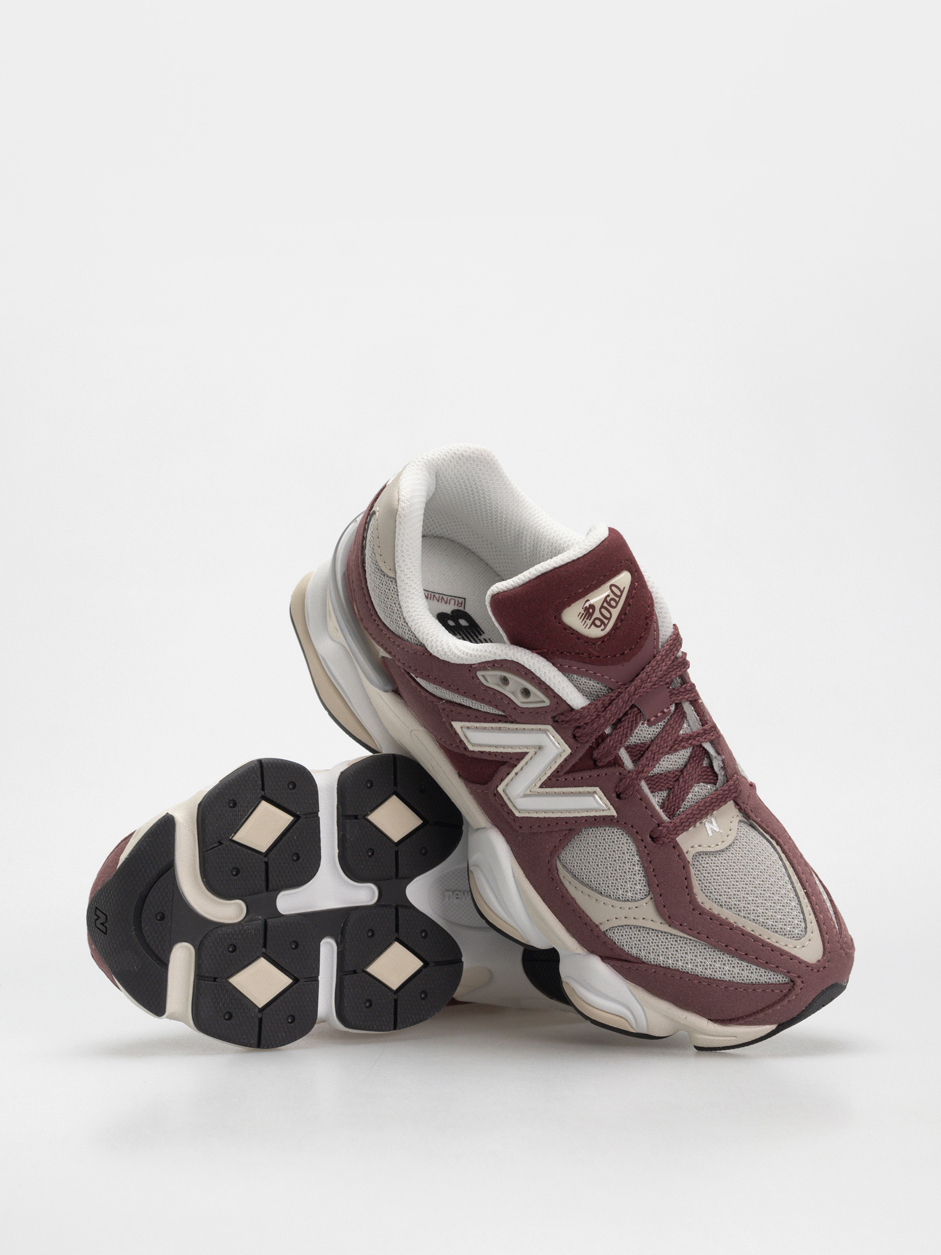 Boty New Balance 9060 JR (washed burgundy)