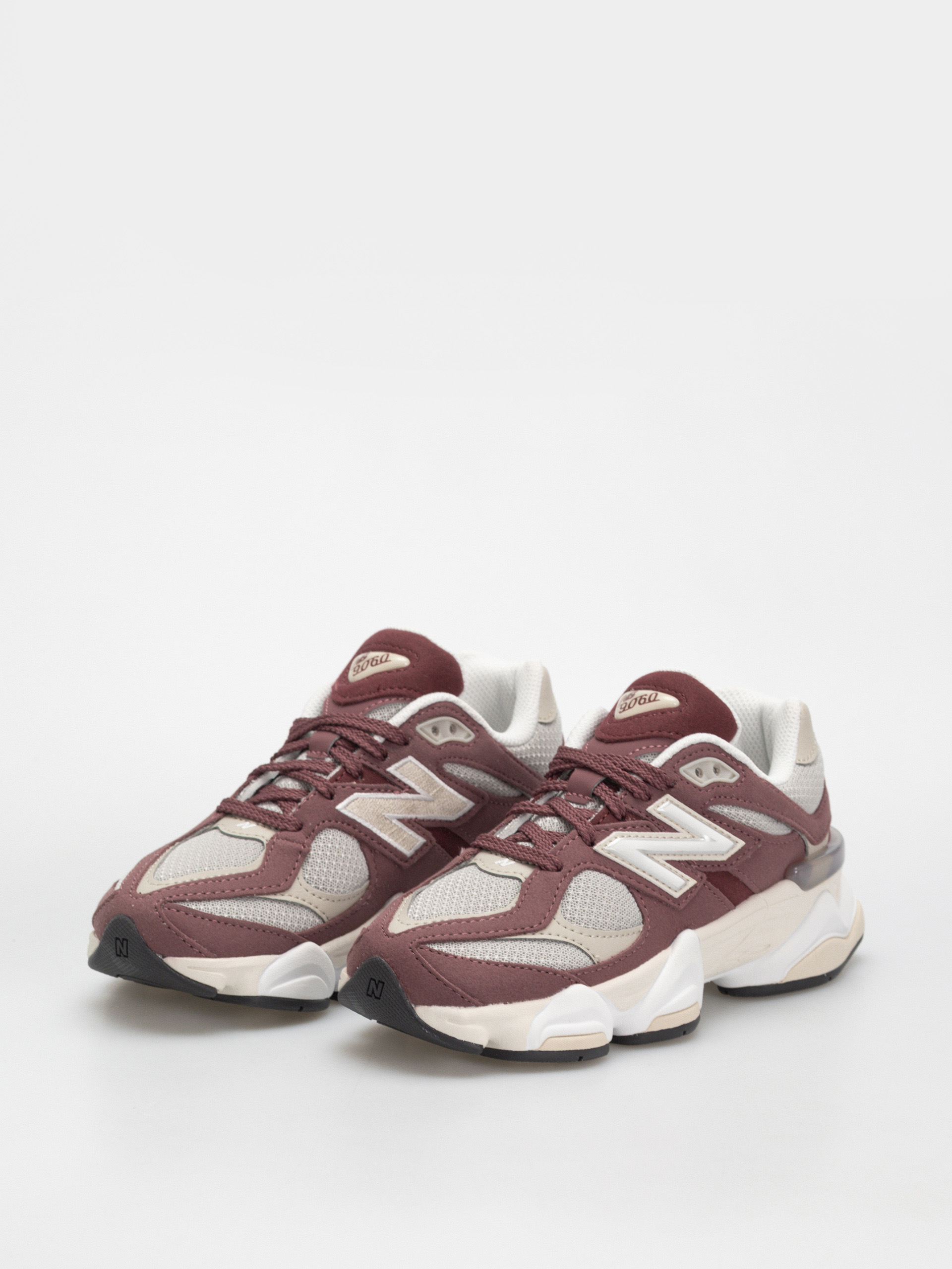 Boty New Balance 9060 JR (washed burgundy)
