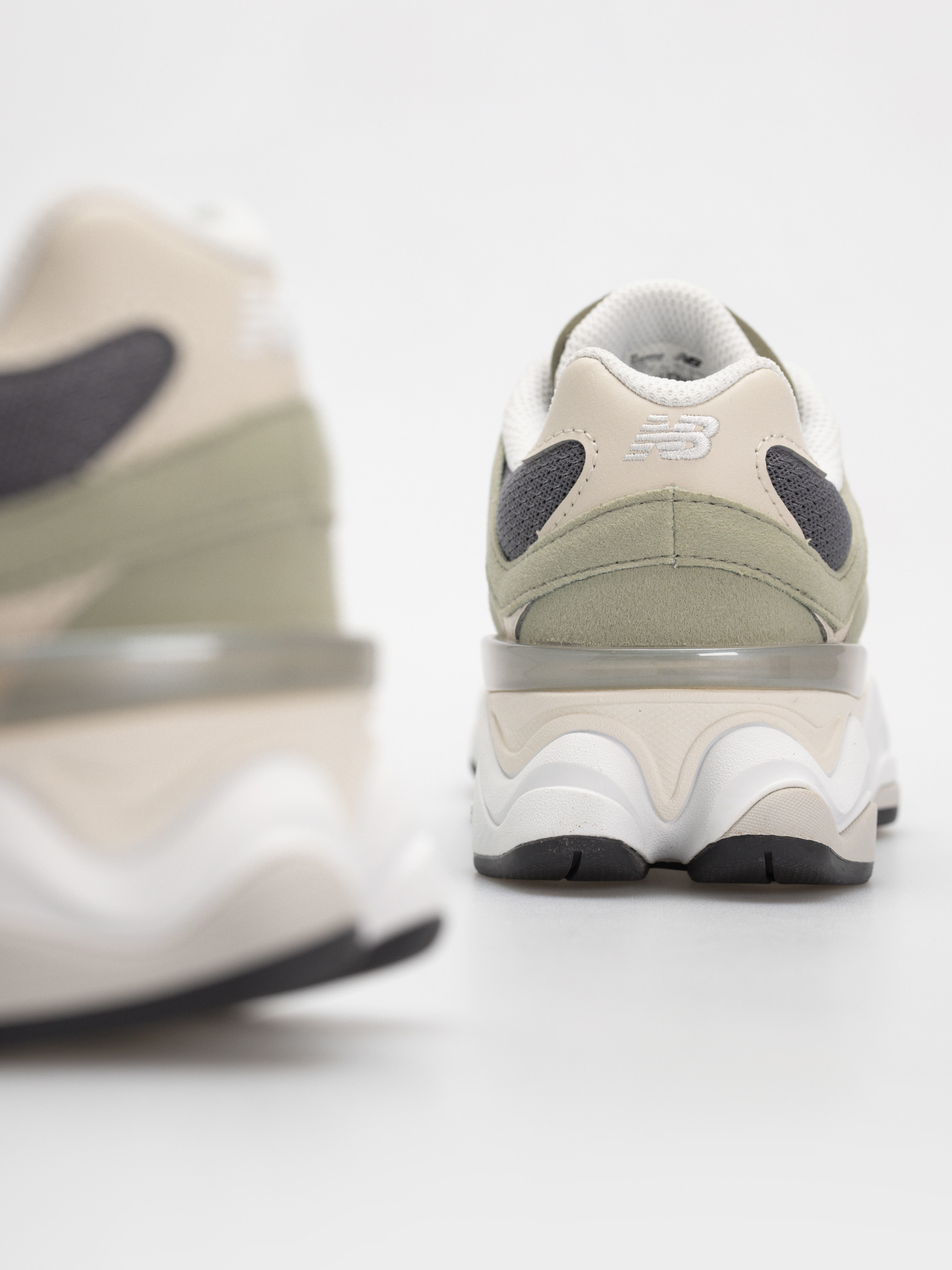 Boty New Balance 9060 JR (garter snake)