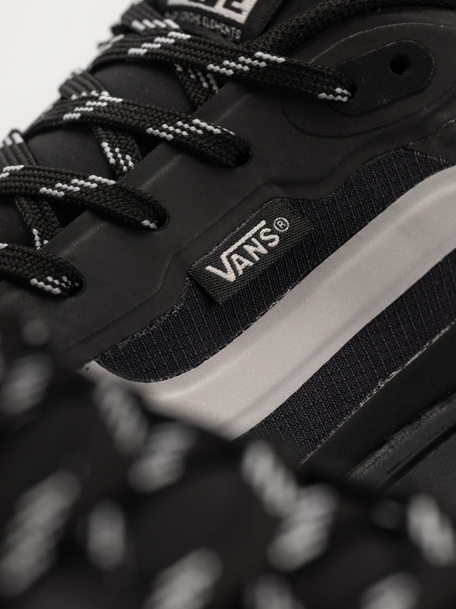 Boty Vans Mte Crosspath (reflective black)