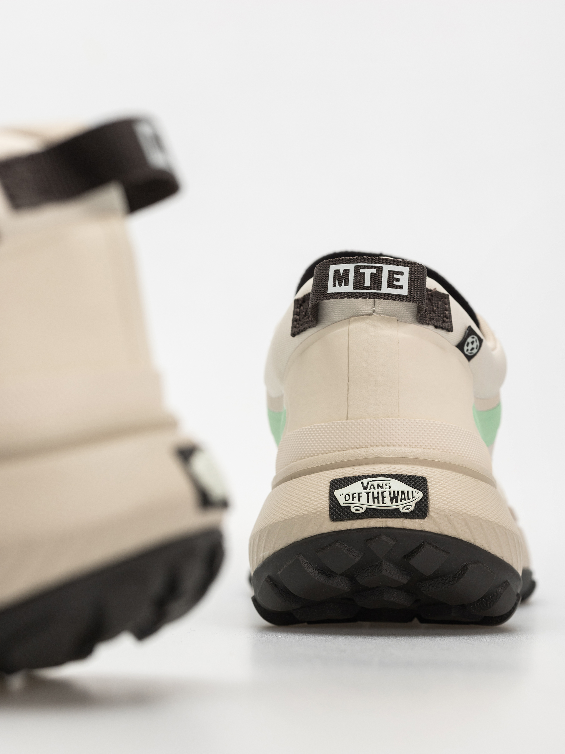 Boty Vans Mte Crosspath (white/multi)