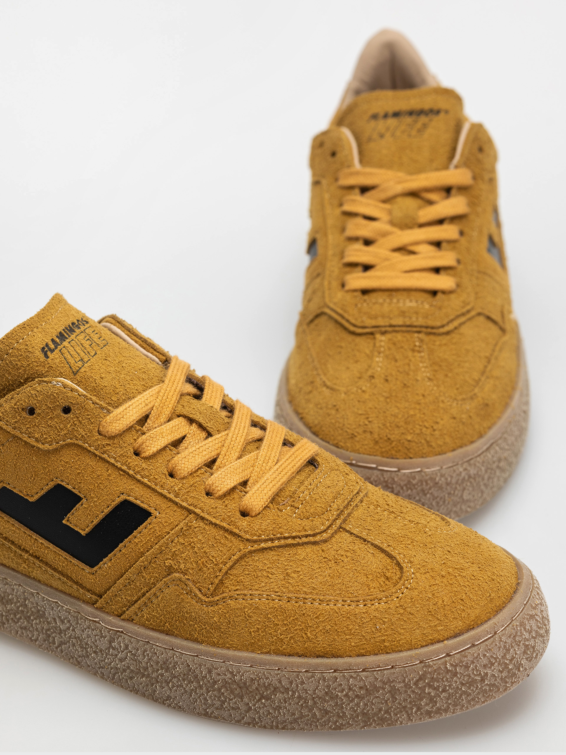 Boty Flamingos Life Burela Bold (hairy suede curry)