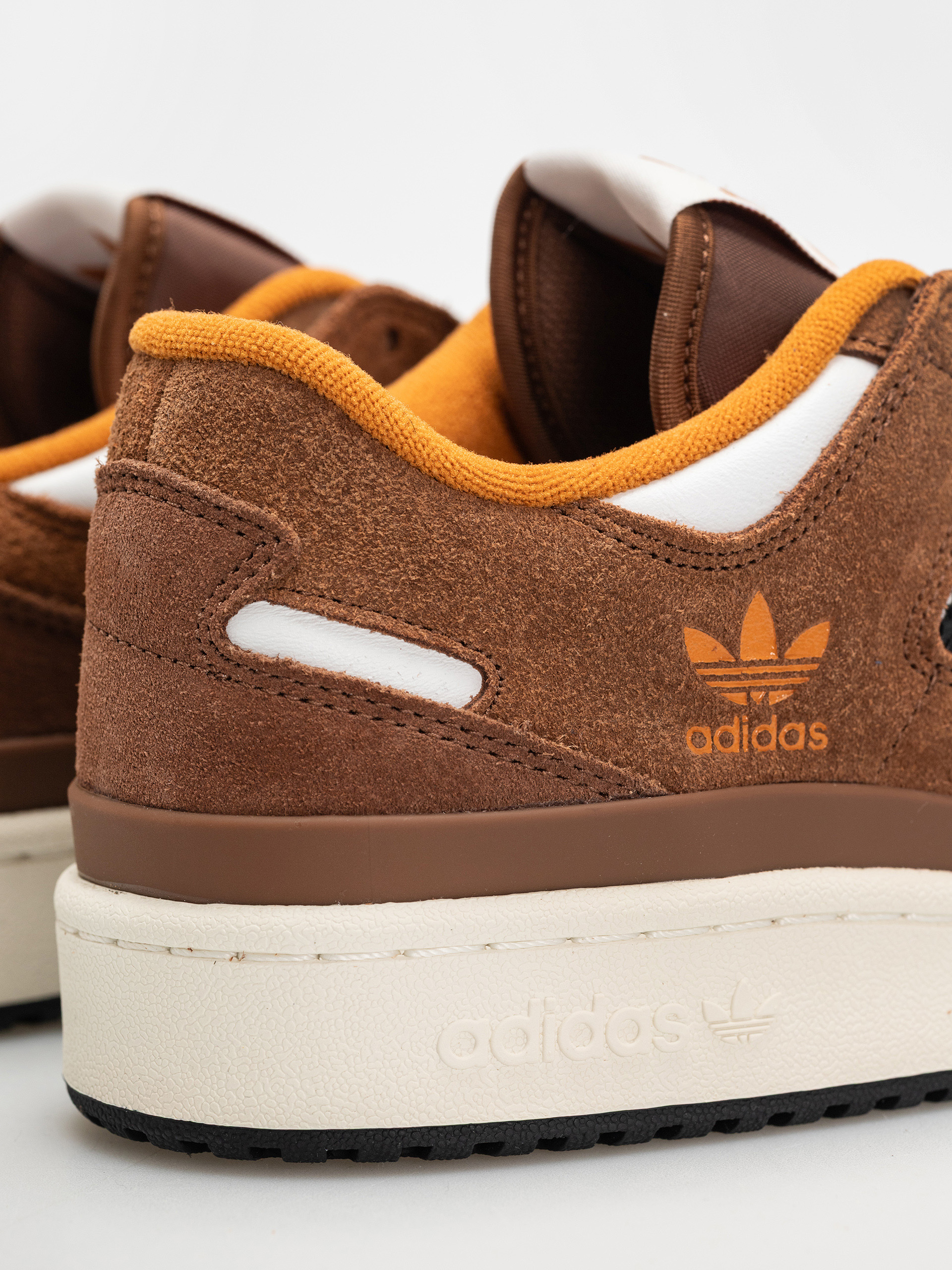 Boty adidas Forum 84 Low Adv (crywht/cblack/rusora)