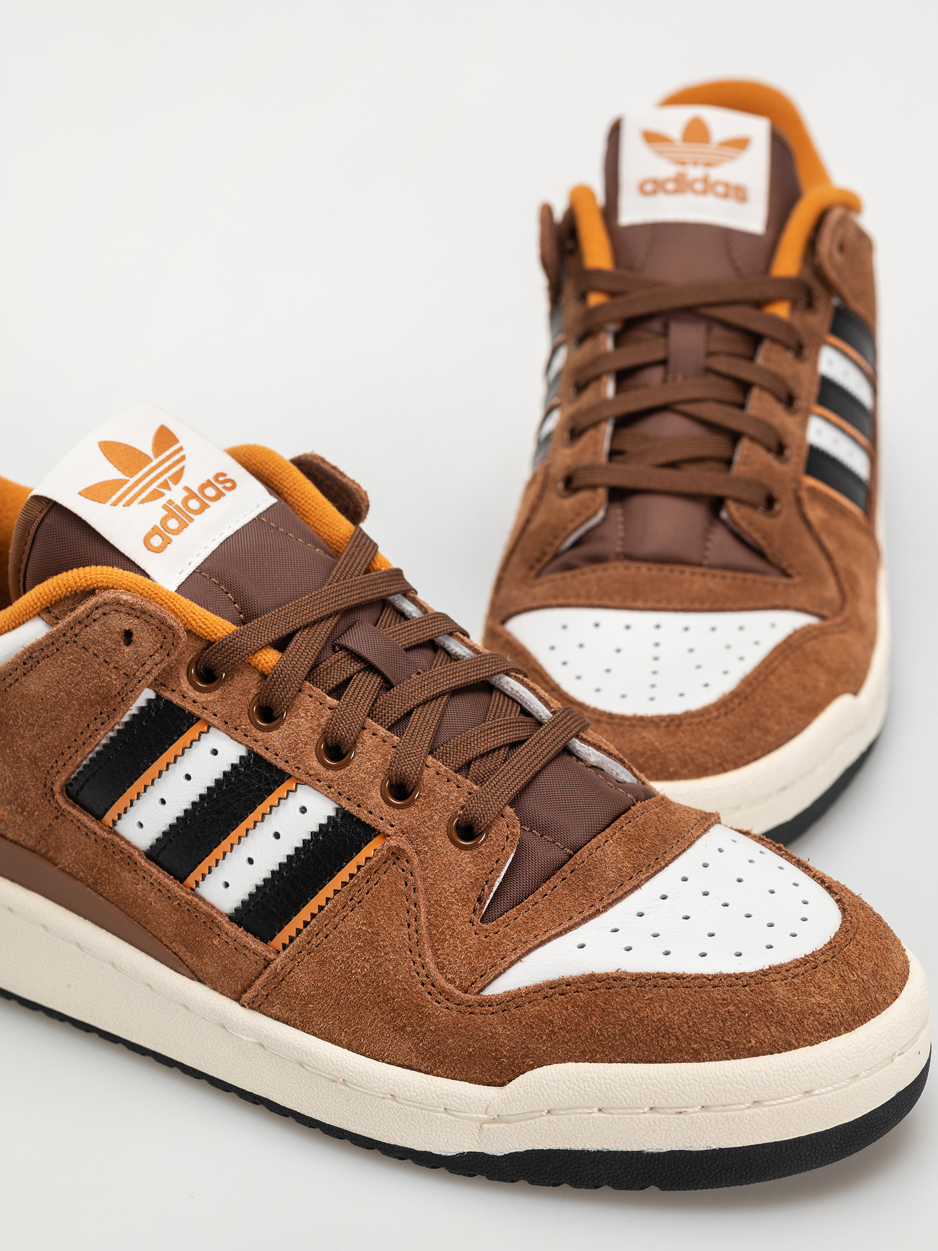 Boty adidas Forum 84 Low Adv (crywht/cblack/rusora)