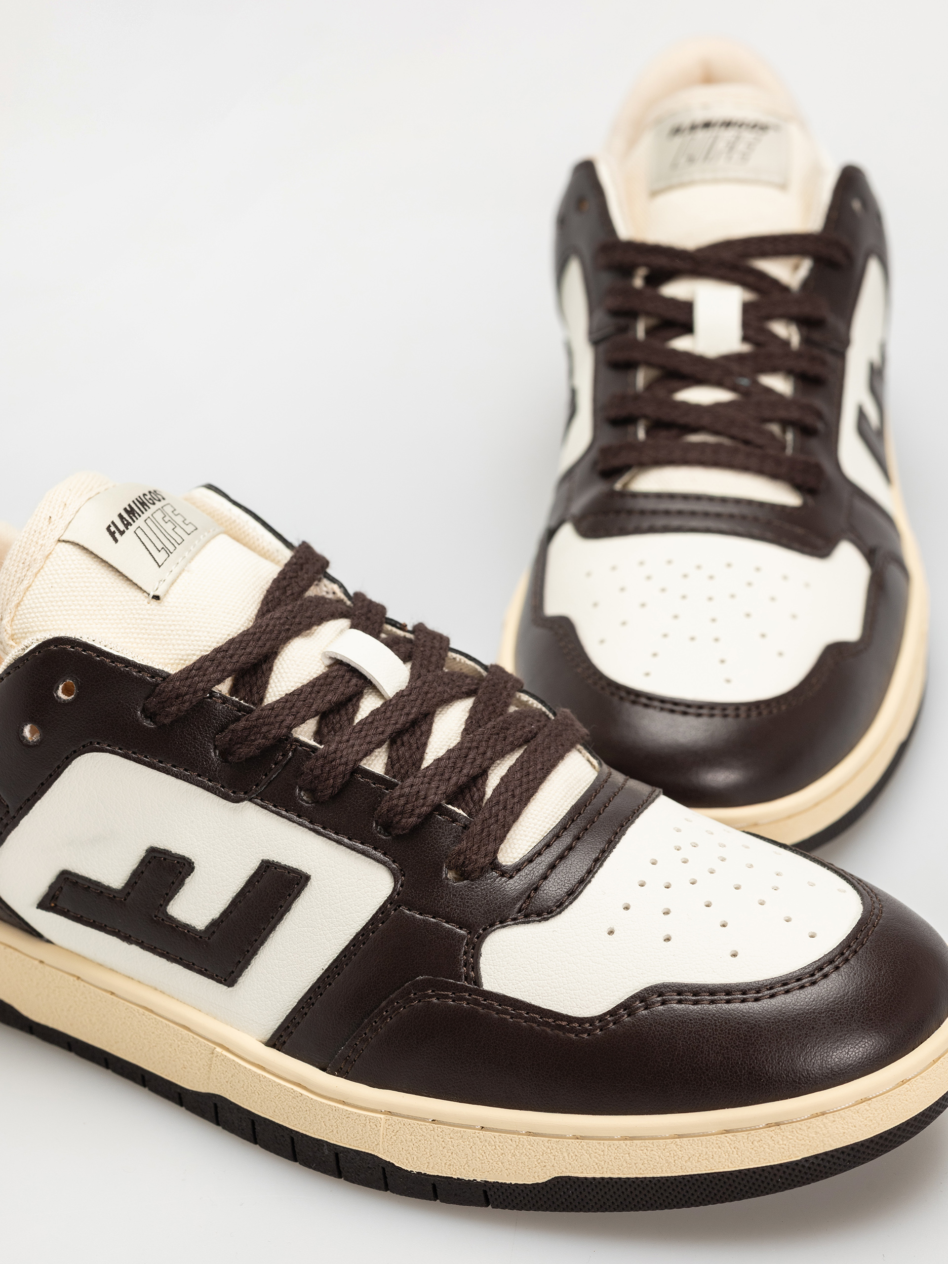 Boty Flamingos Life Saline (browny vanilla)