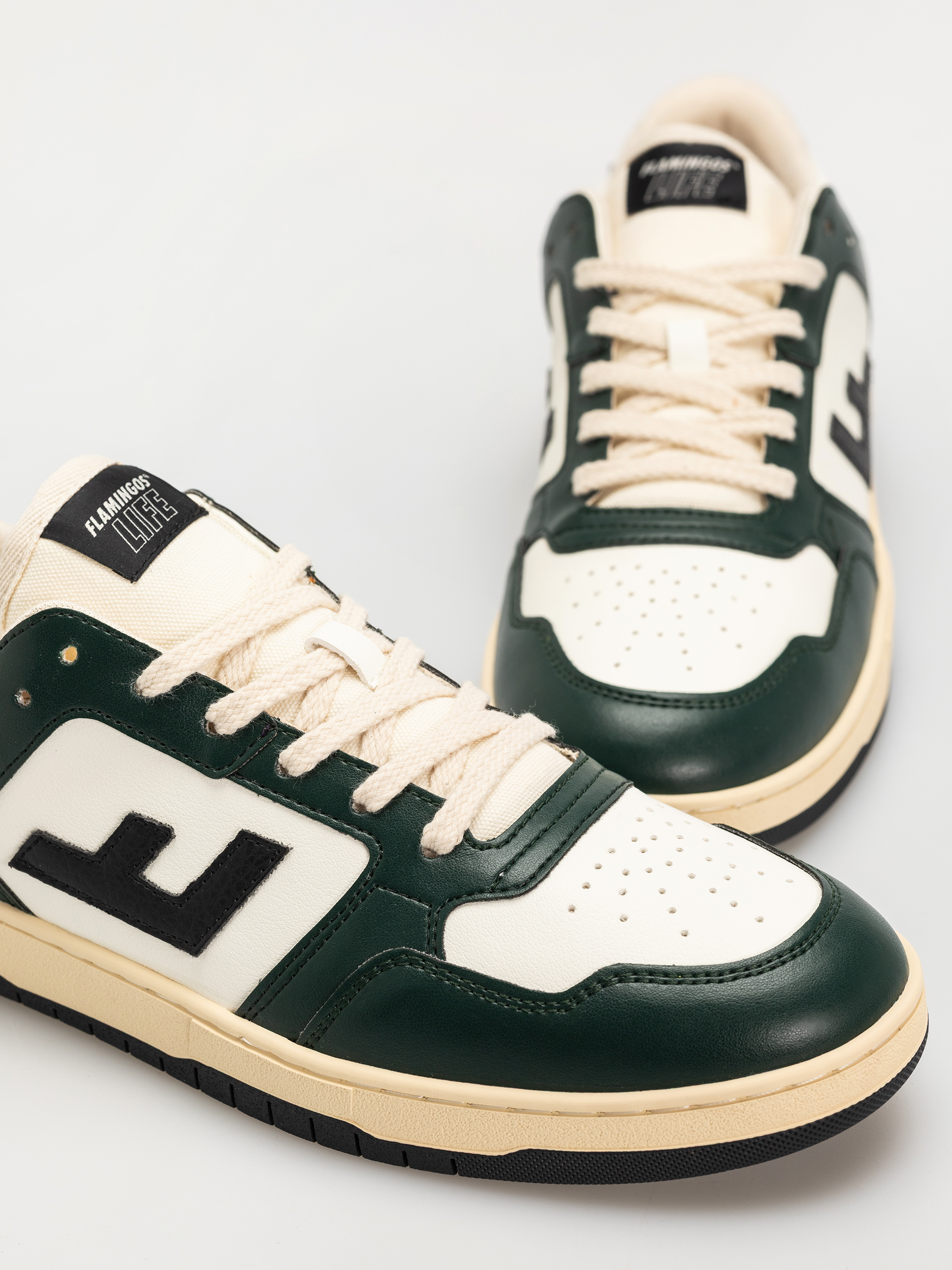 Boty Flamingos Life Saline (jungle black)