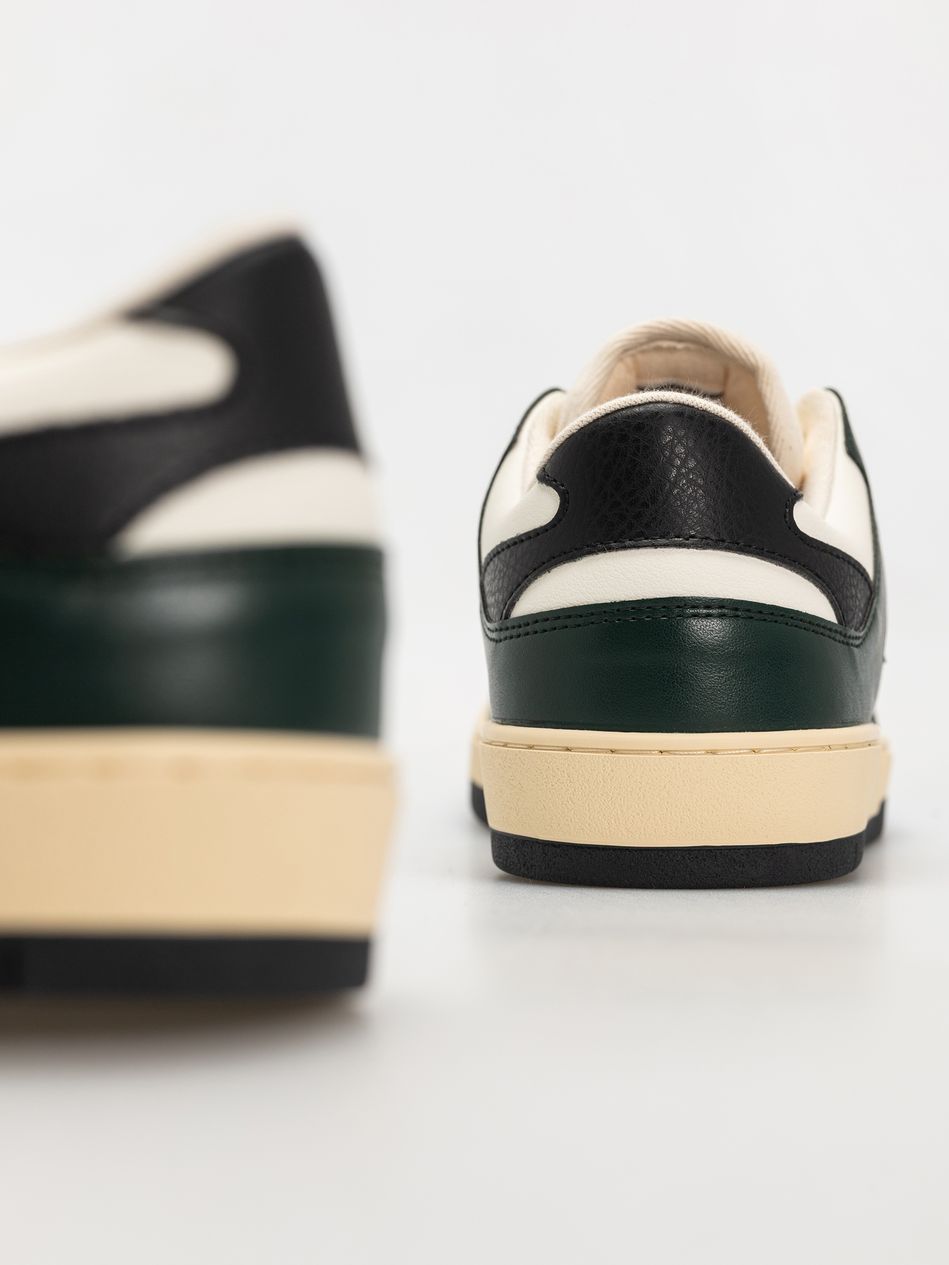 Boty Flamingos Life Saline (jungle black)