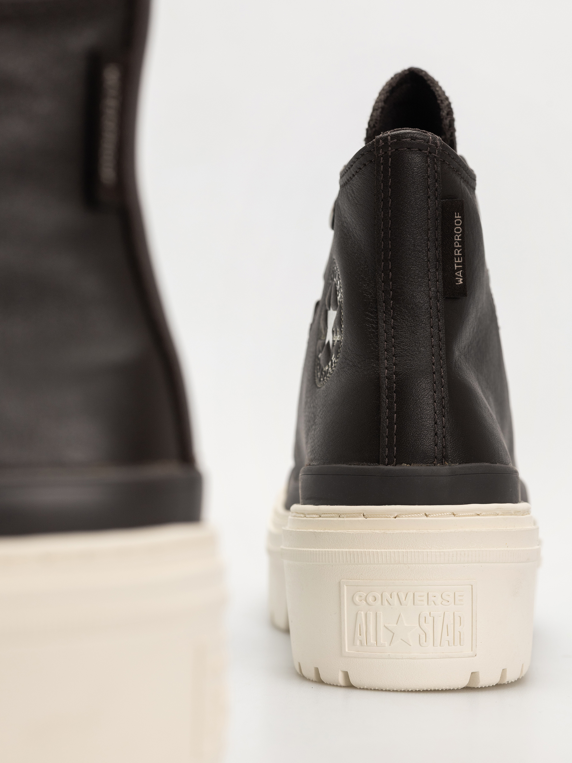 Boty Converse Chuck Taylor All Star Lugged Heel Wmn (chocolate/tan)