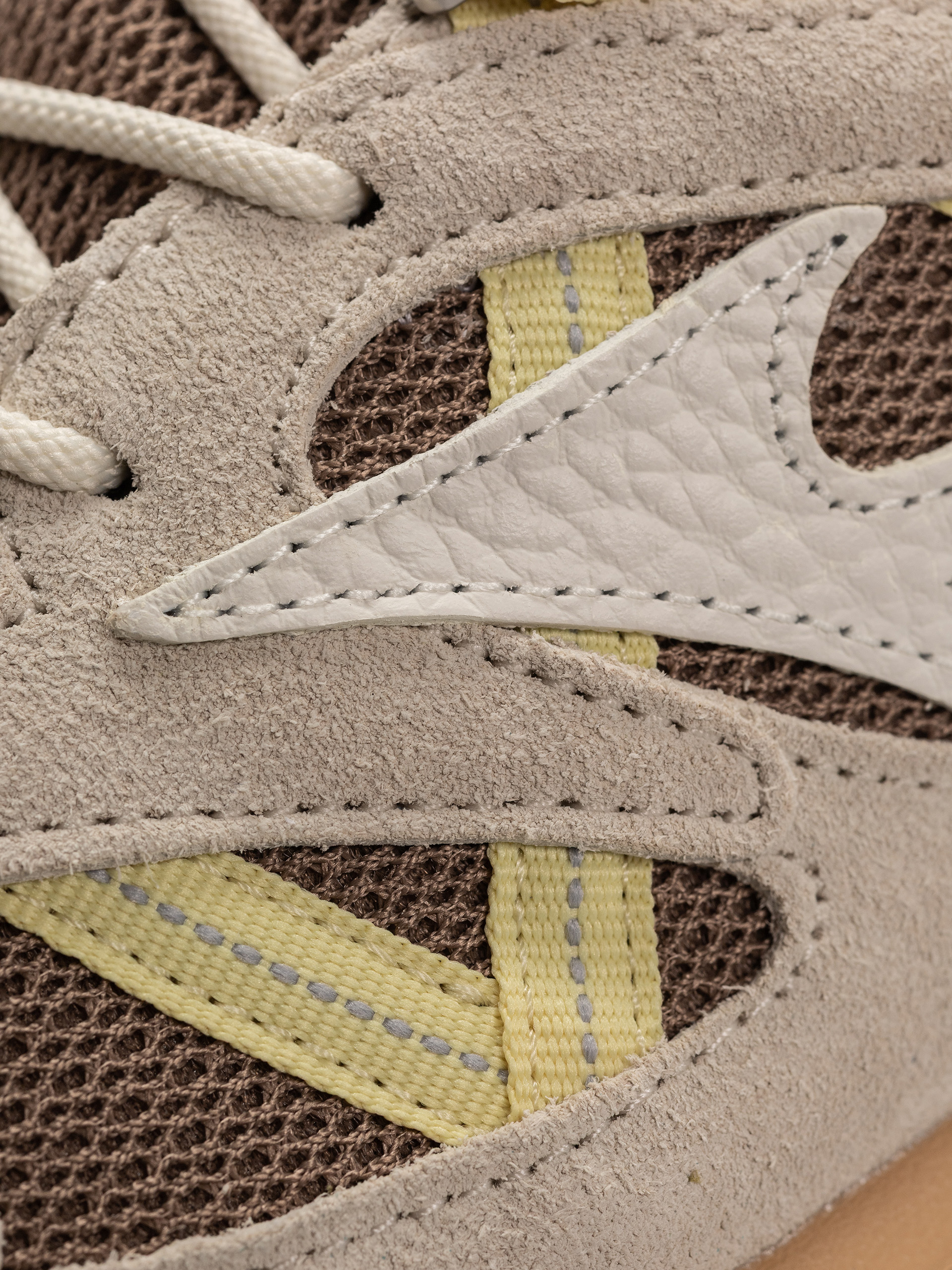 Boty Mizuno Wave Mujin TL (fossil/snow white/summer sand)