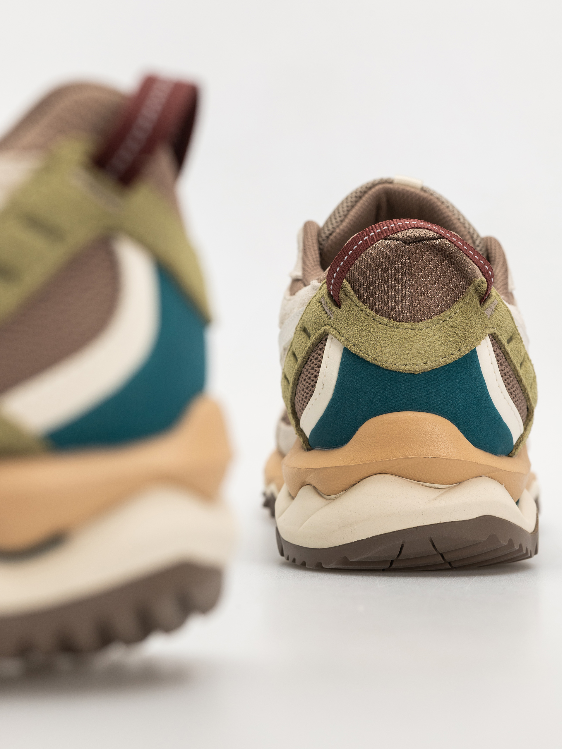 Boty Mizuno Wave Mujin TL (fossil/snow white/summer sand)