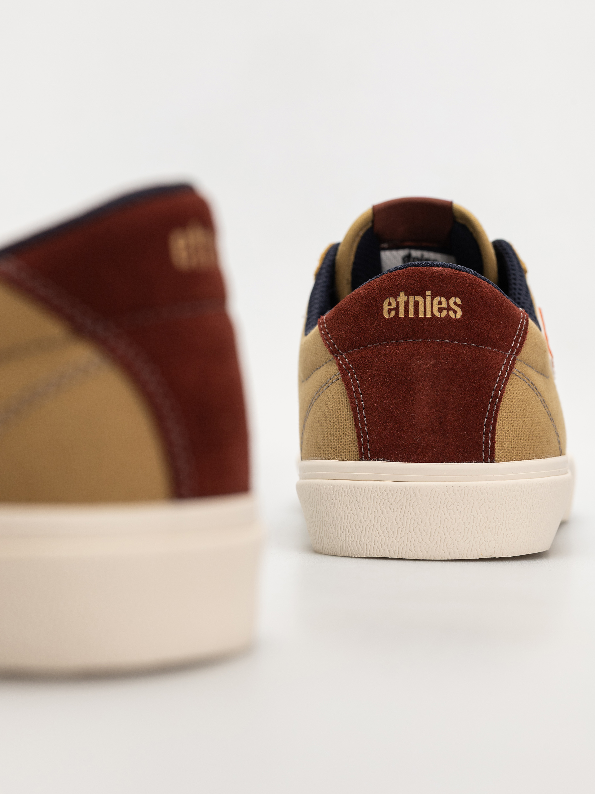 Boty Etnies Barge Plus (tan/brown)