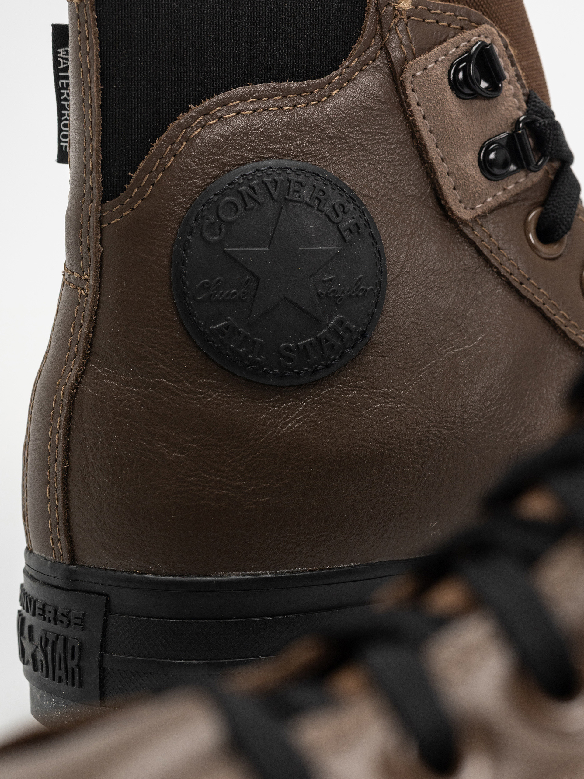 Boty Converse Chuck Taylor City Trek Wp Hi (dark chocolate/black)