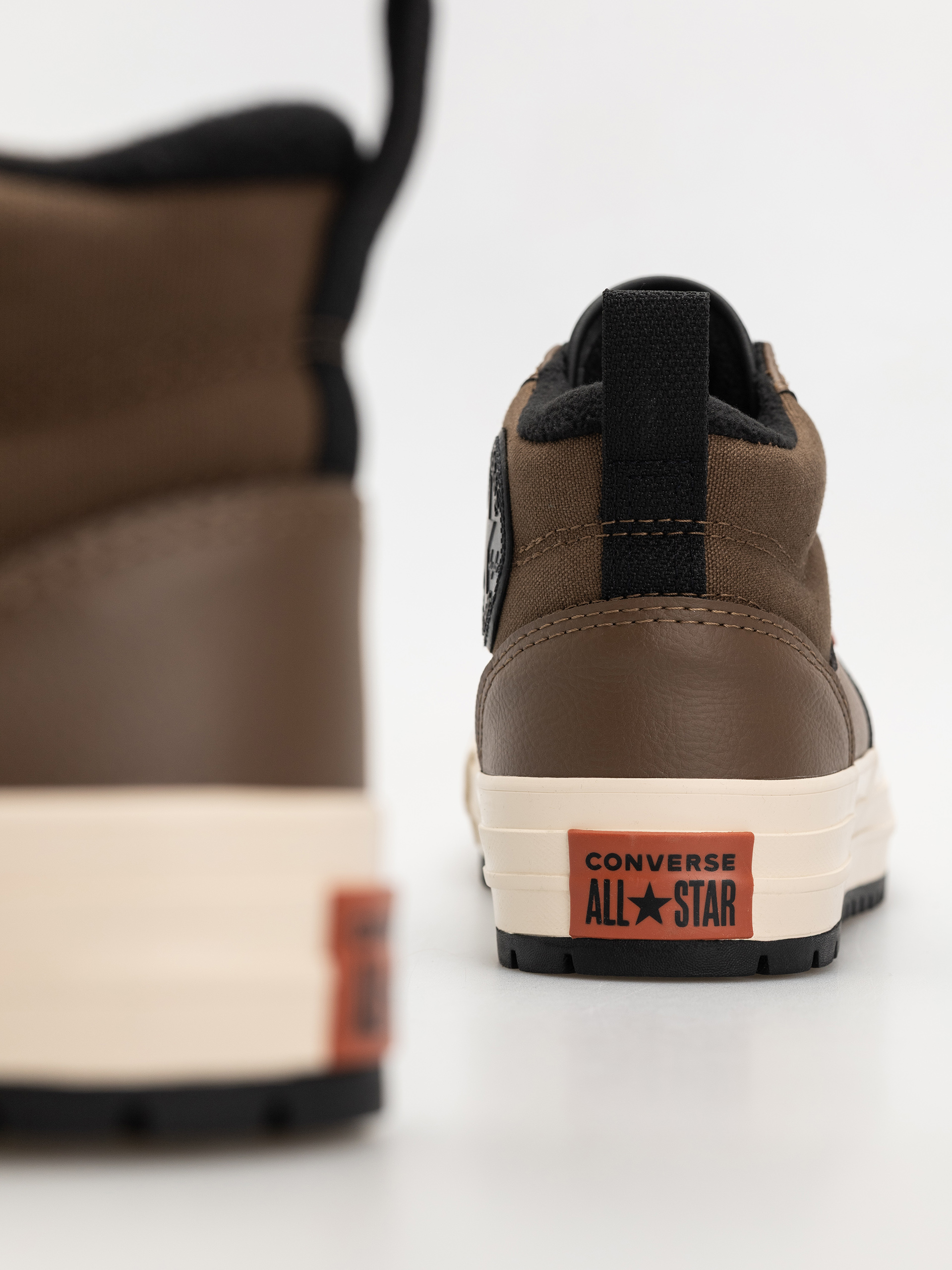 Boty Converse Chuck TLR AS Malden Street Boot (dark chocolate/black)