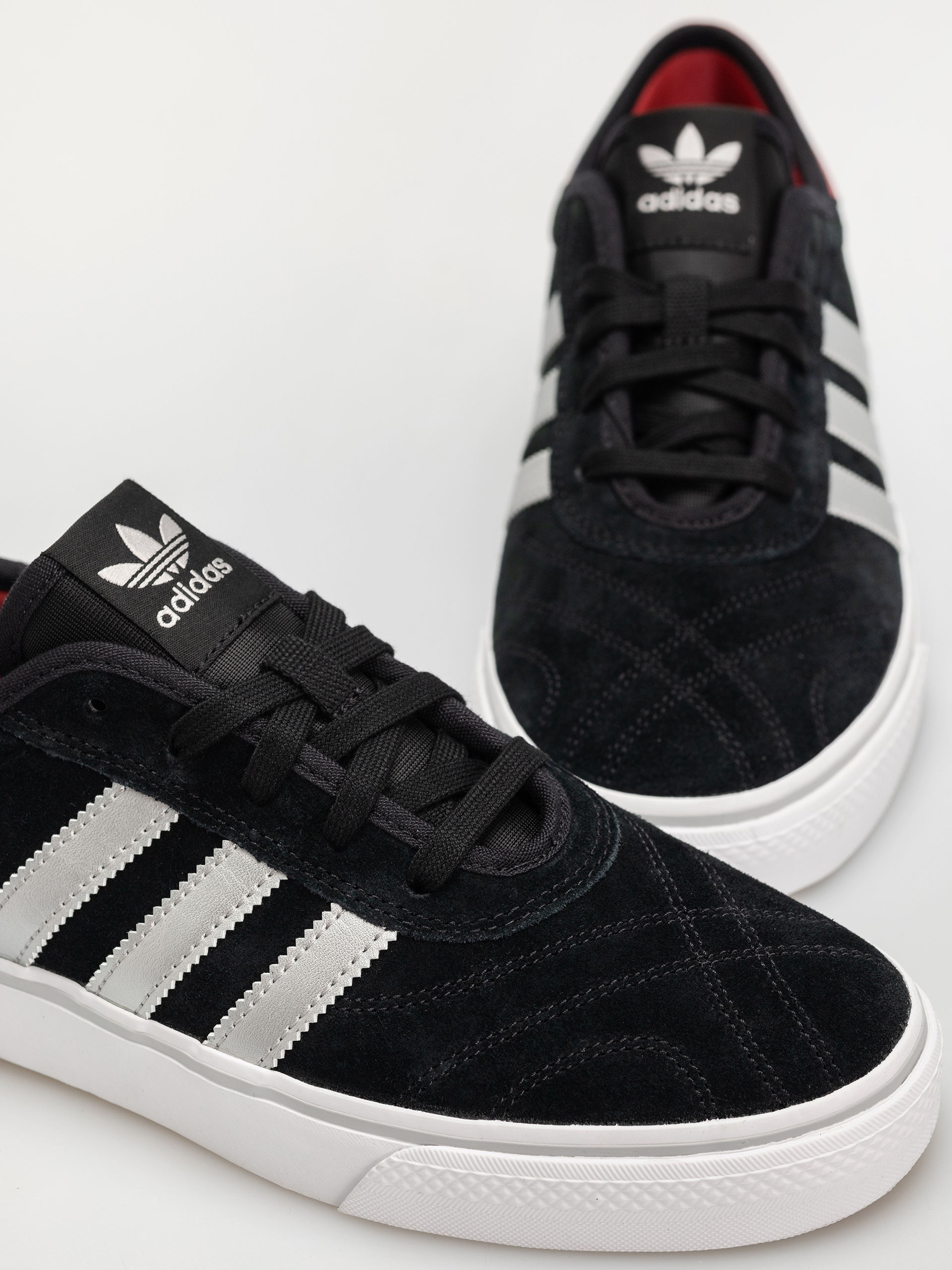 Boty adidas Adi Ease (cblack/silvmt/betsca)
